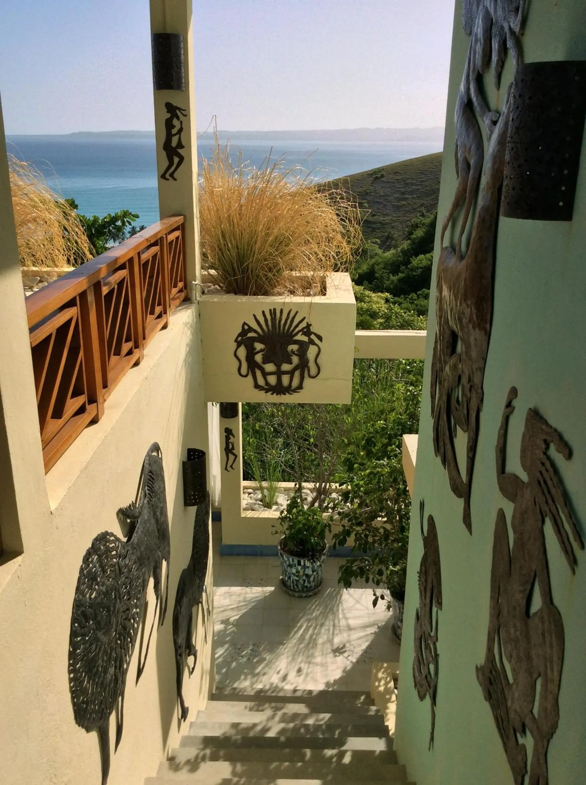 Decorative detail in Suites la Colline