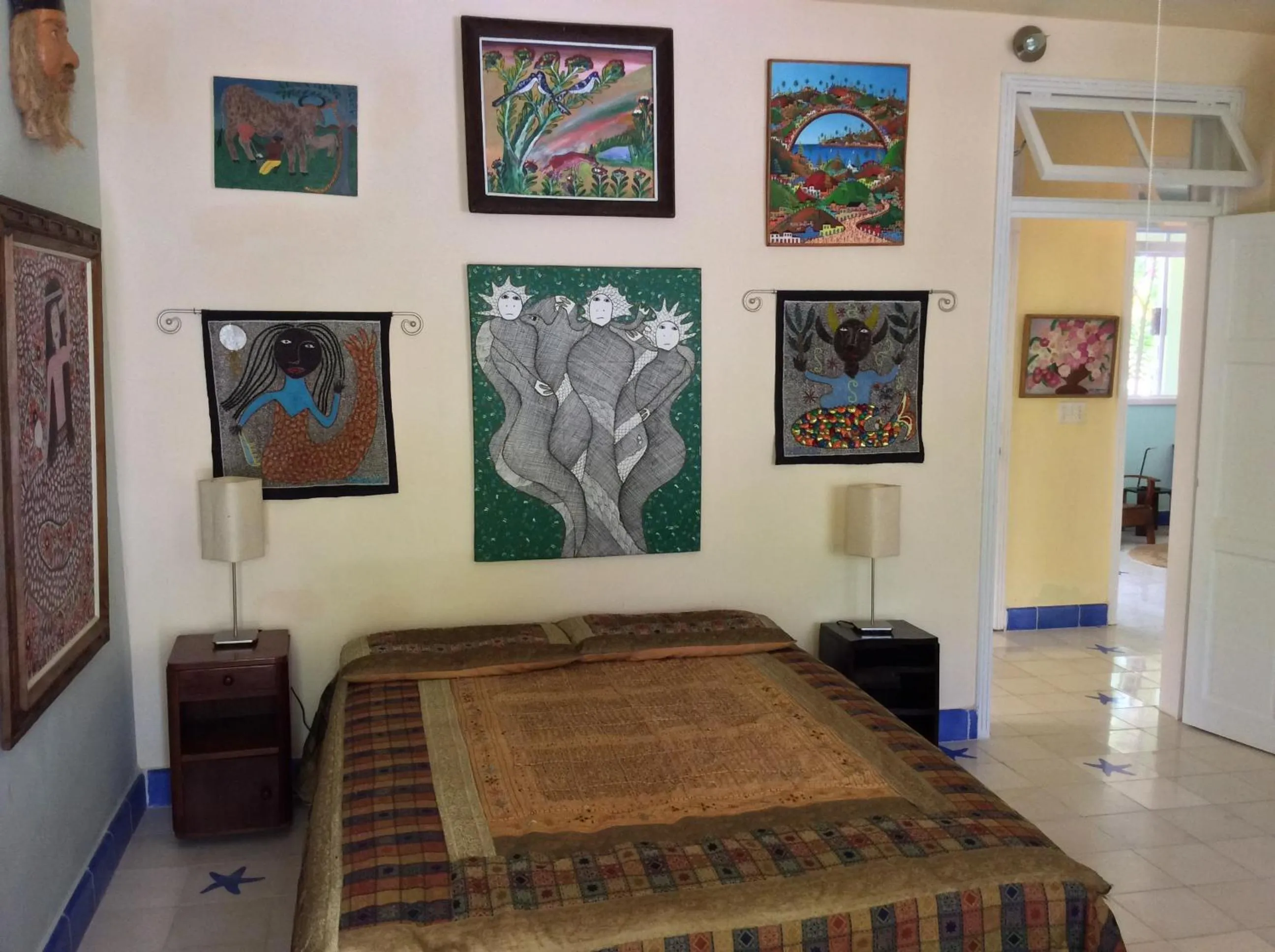 Decorative detail, Bed in Suites la Colline