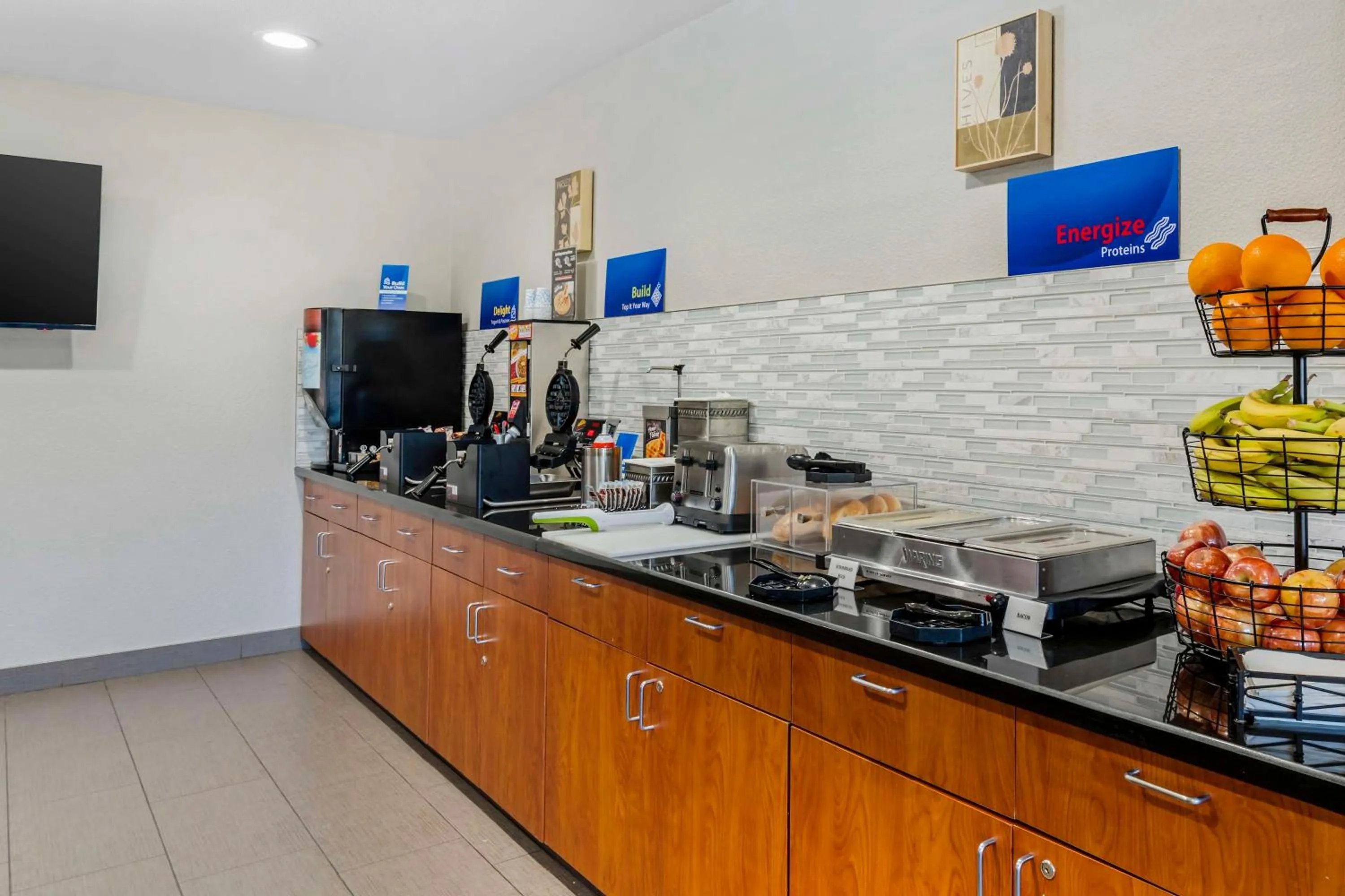 Breakfast in Best Western Cordelia Inn