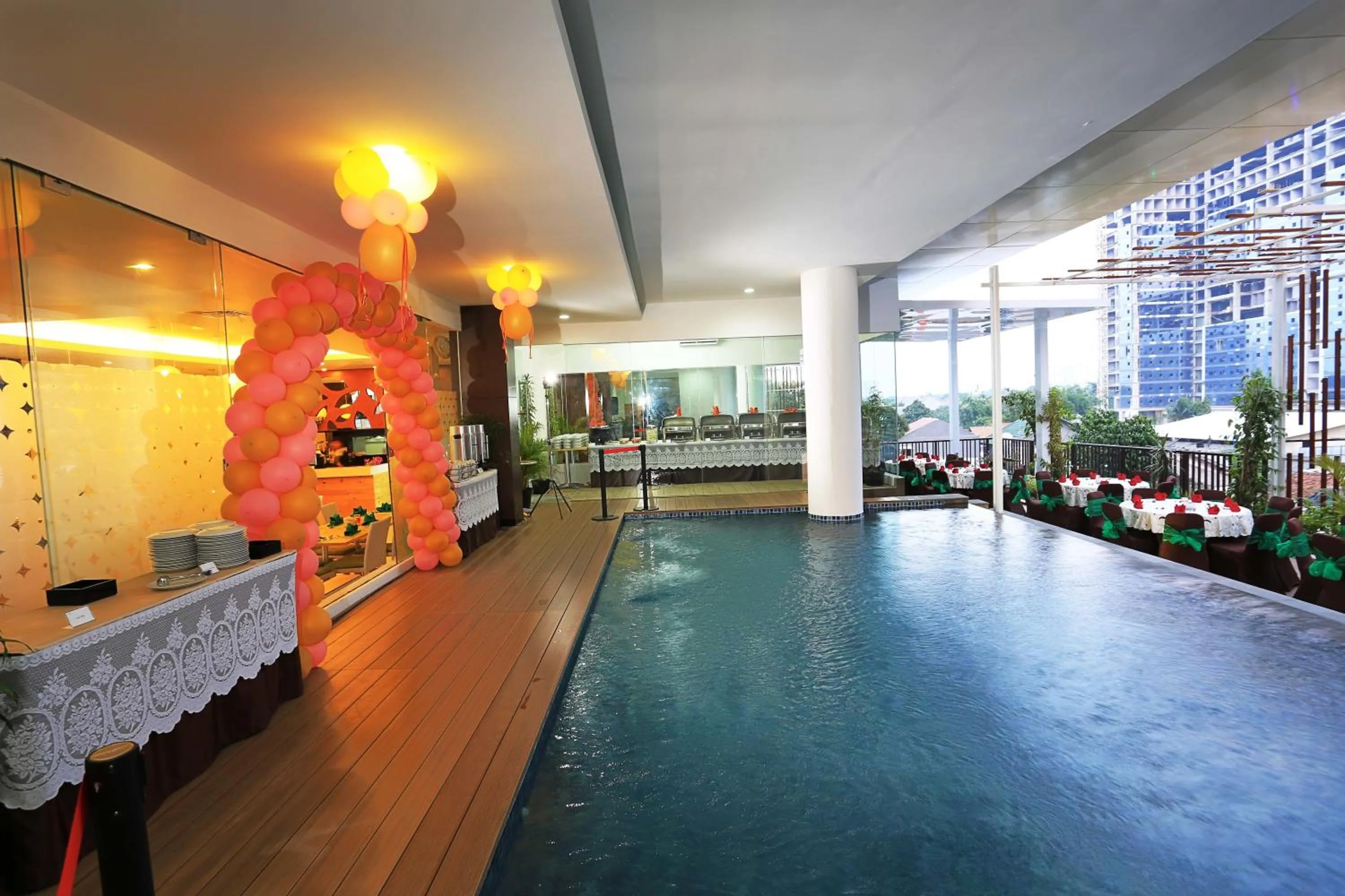 Swimming Pool in Cipta Hotel Pancoran