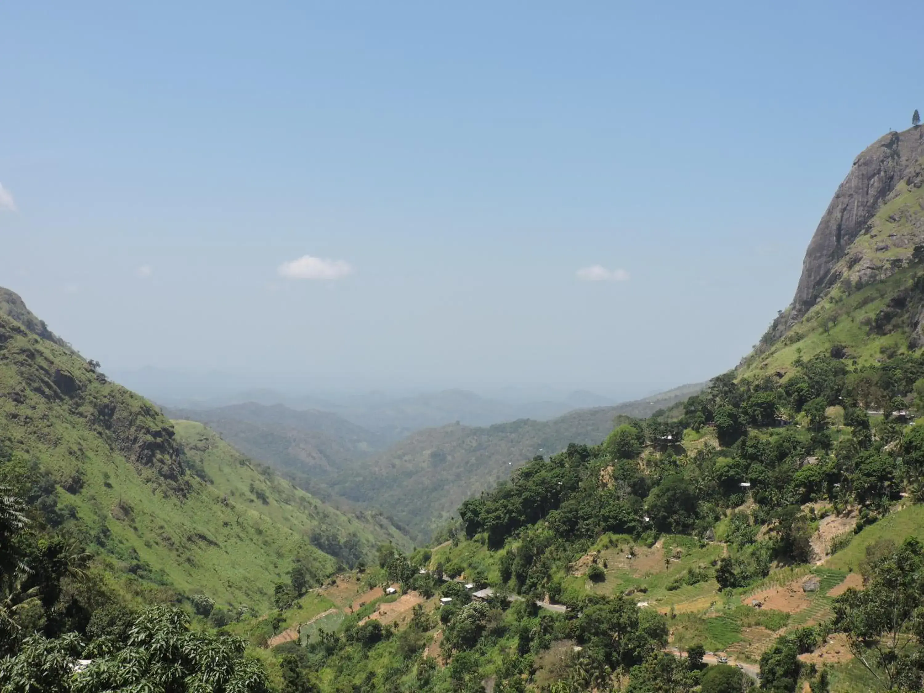 Mountain view in Misty Hills Ella Resort Mountain view in Misty Hills Ella Resort