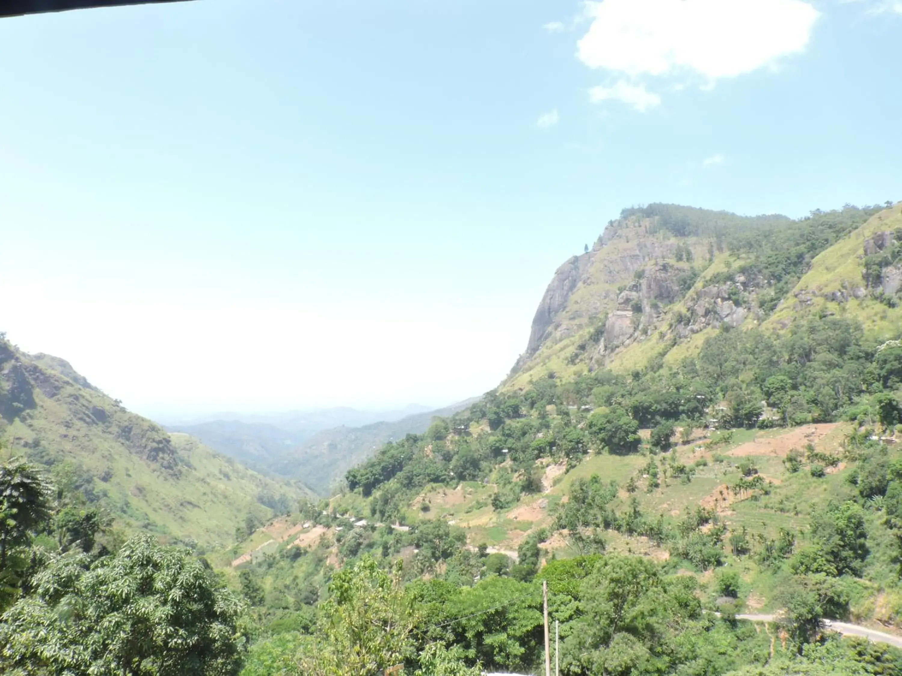 Mountain view in Misty Hills Ella Resort Mountain view in Misty Hills Ella Resort