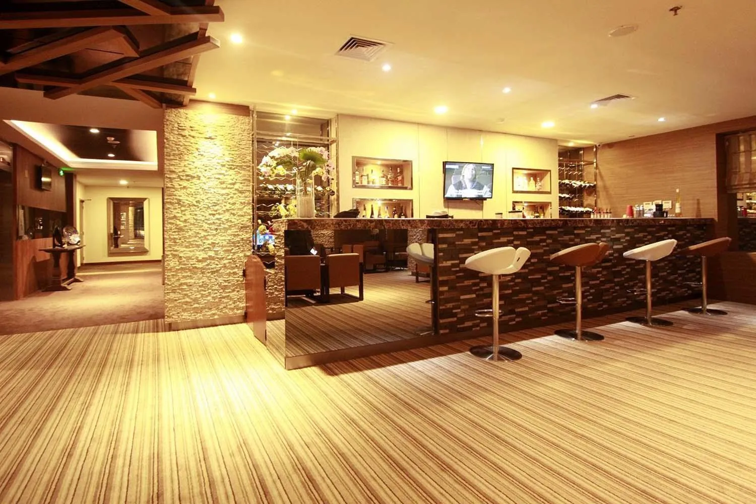 Lounge or bar in Da Vienna Boutique Hotel