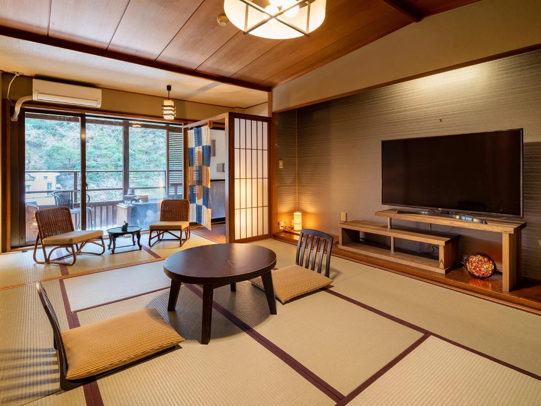 Photo of the whole room in Hakkei