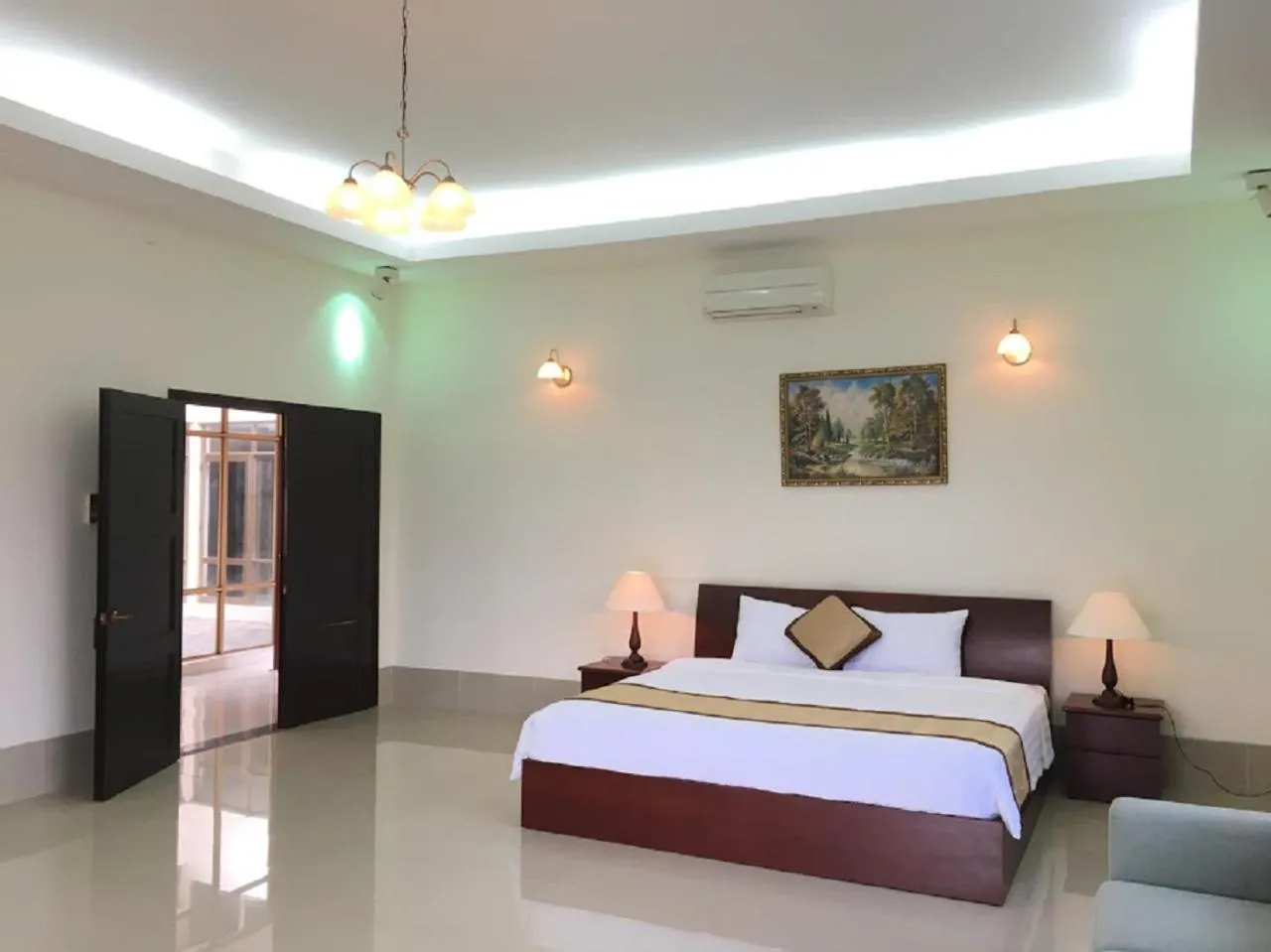 Bedroom, Bed in Vietnam Golf - Lake View Villas