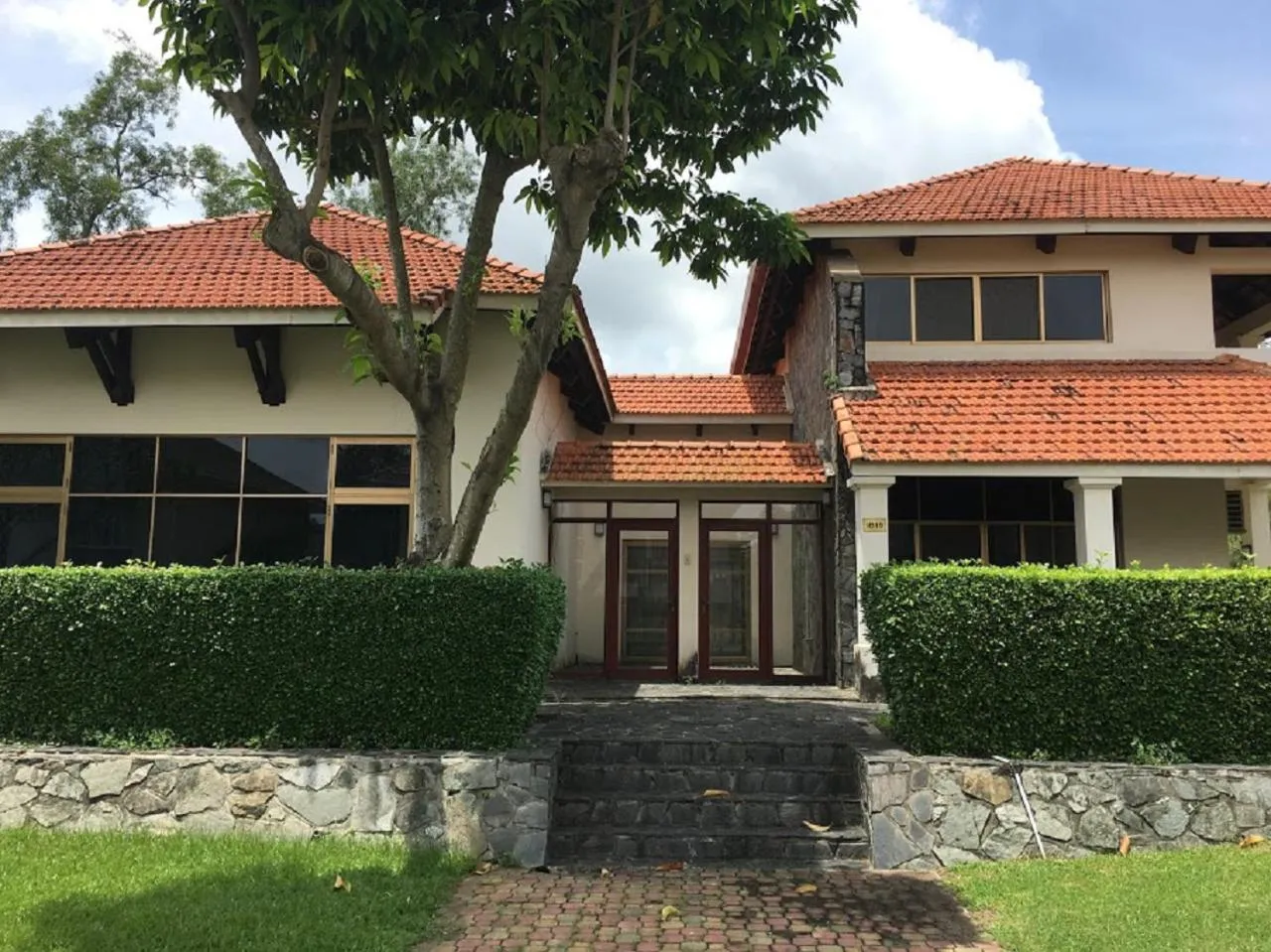 Garden view in Vietnam Golf - Lake View Villas