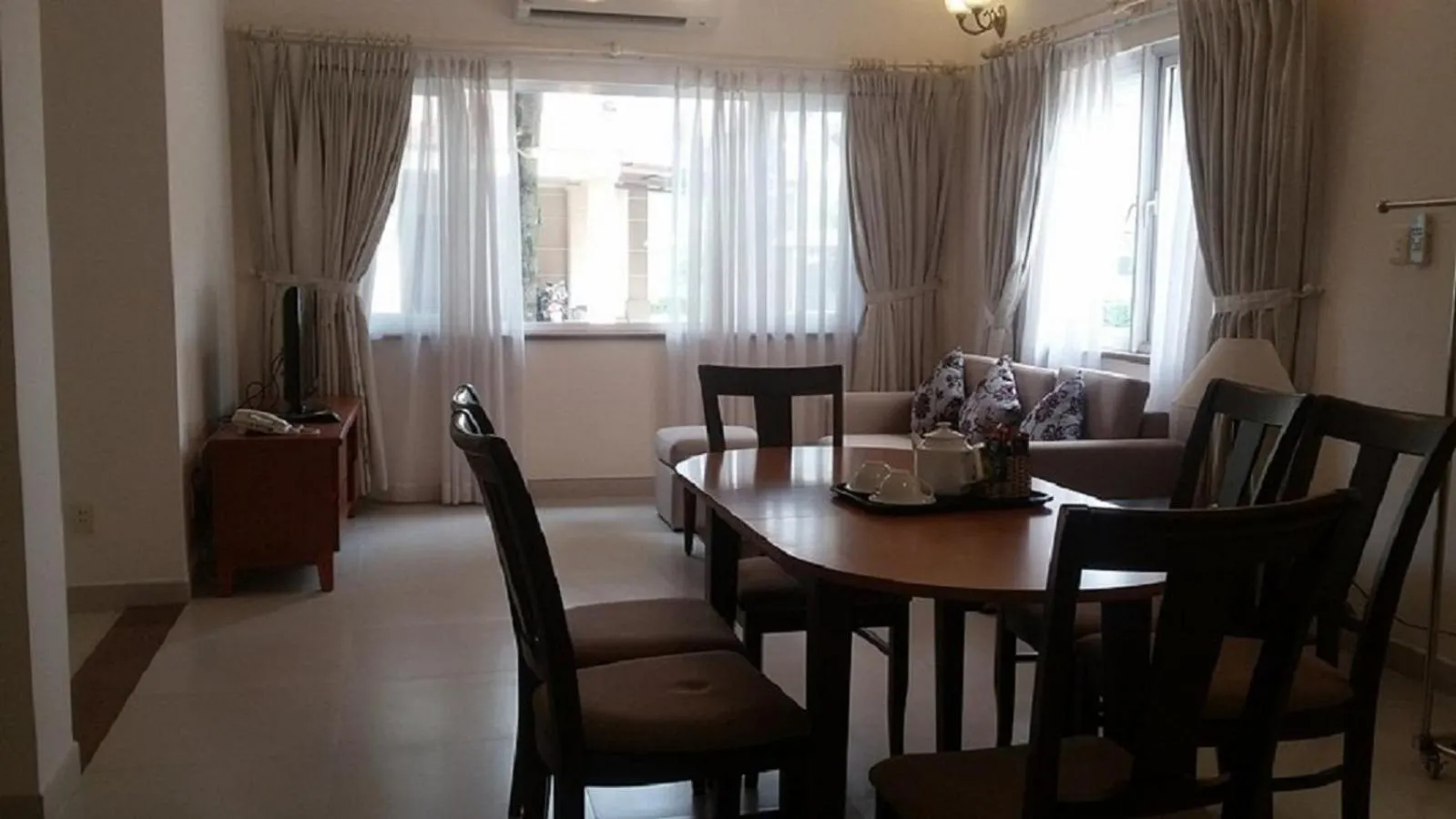 Living room in Vietnam Golf - Lake View Villas