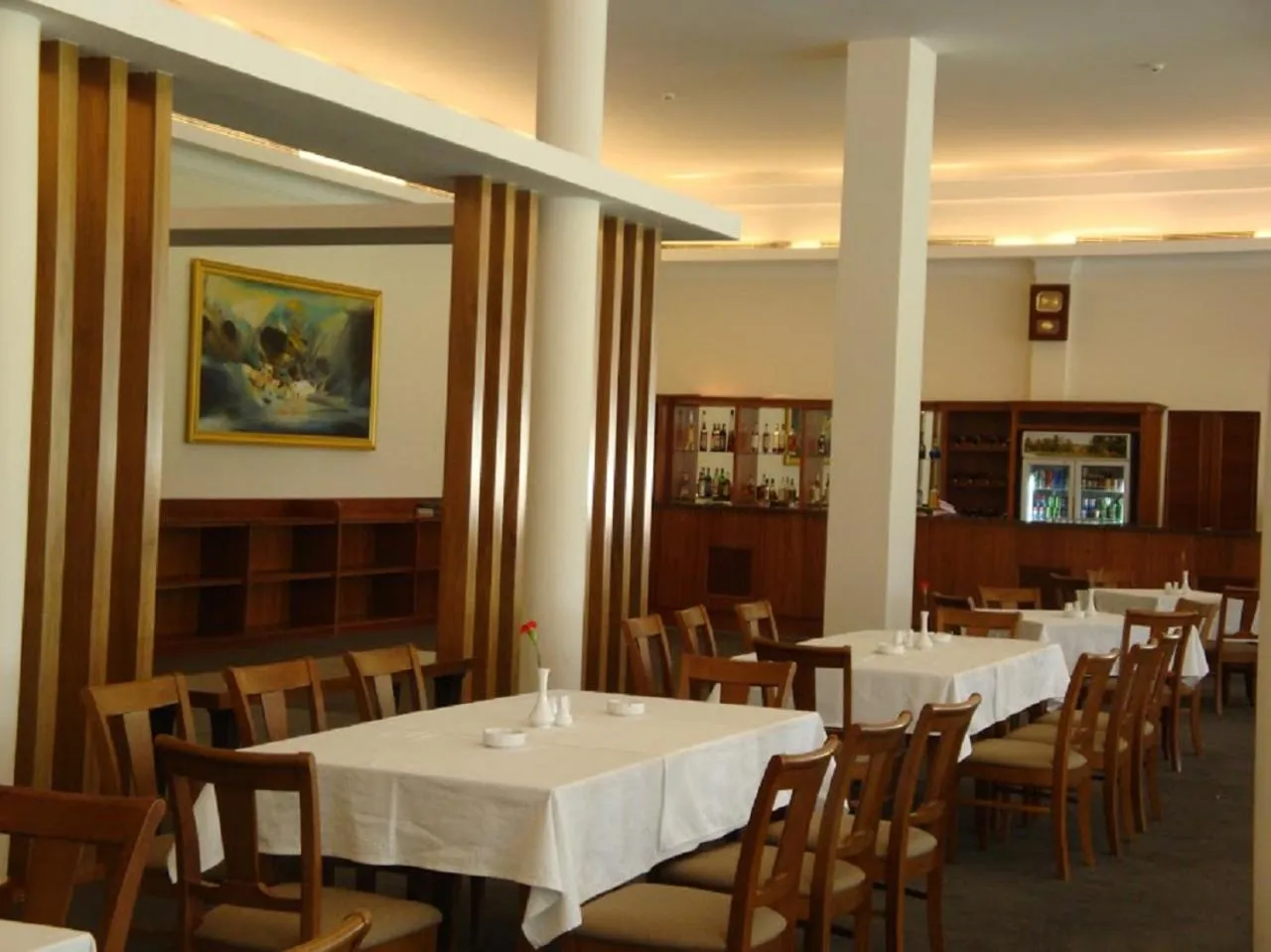 Restaurant/places to eat in Vietnam Golf - Lake View Villas