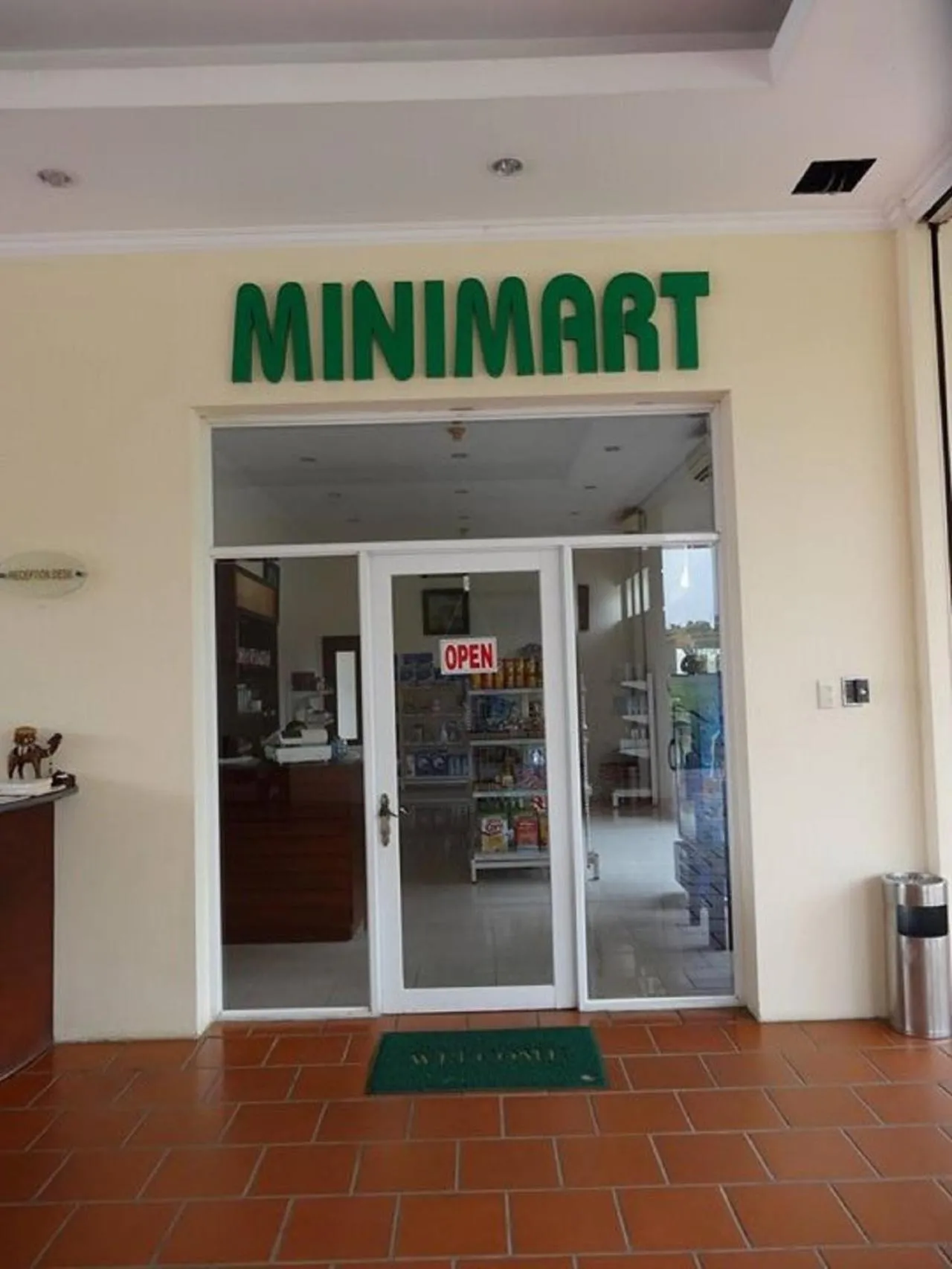 Supermarket/grocery shop in Vietnam Golf - Lake View Villas