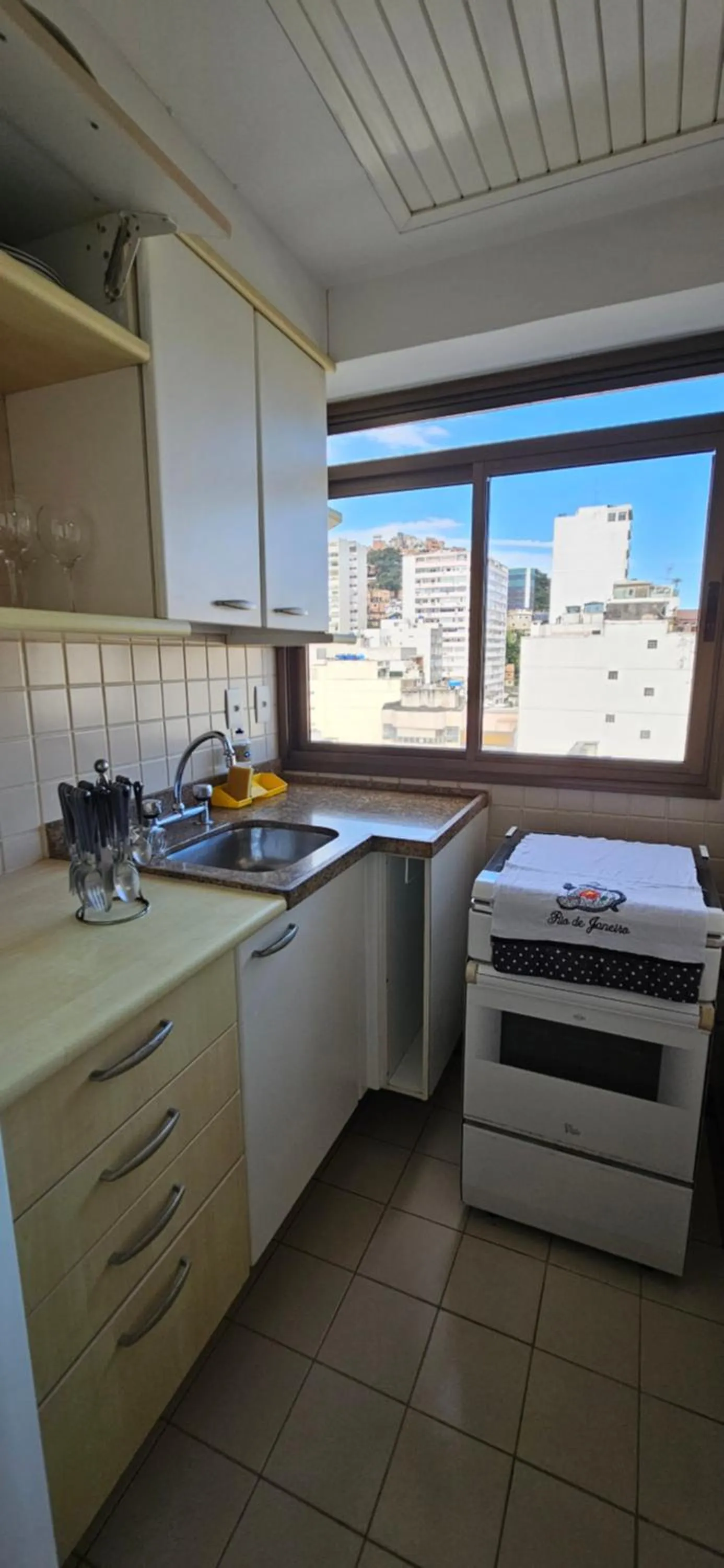 SCR- Ipanema- 2 Qts com Piscina Sauna Varanda e Garagem