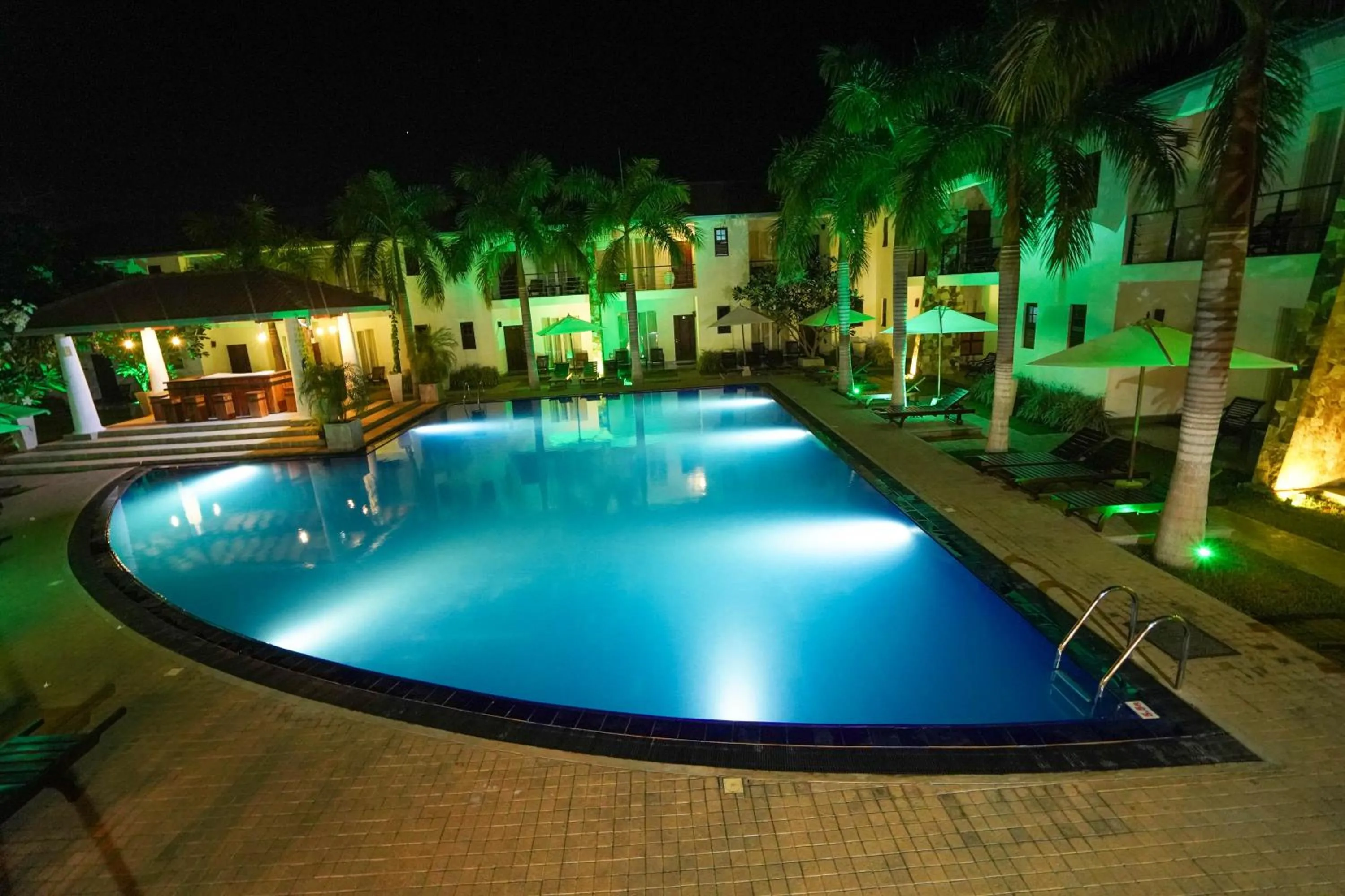 Pool view in Hotel Tamarind Tree
