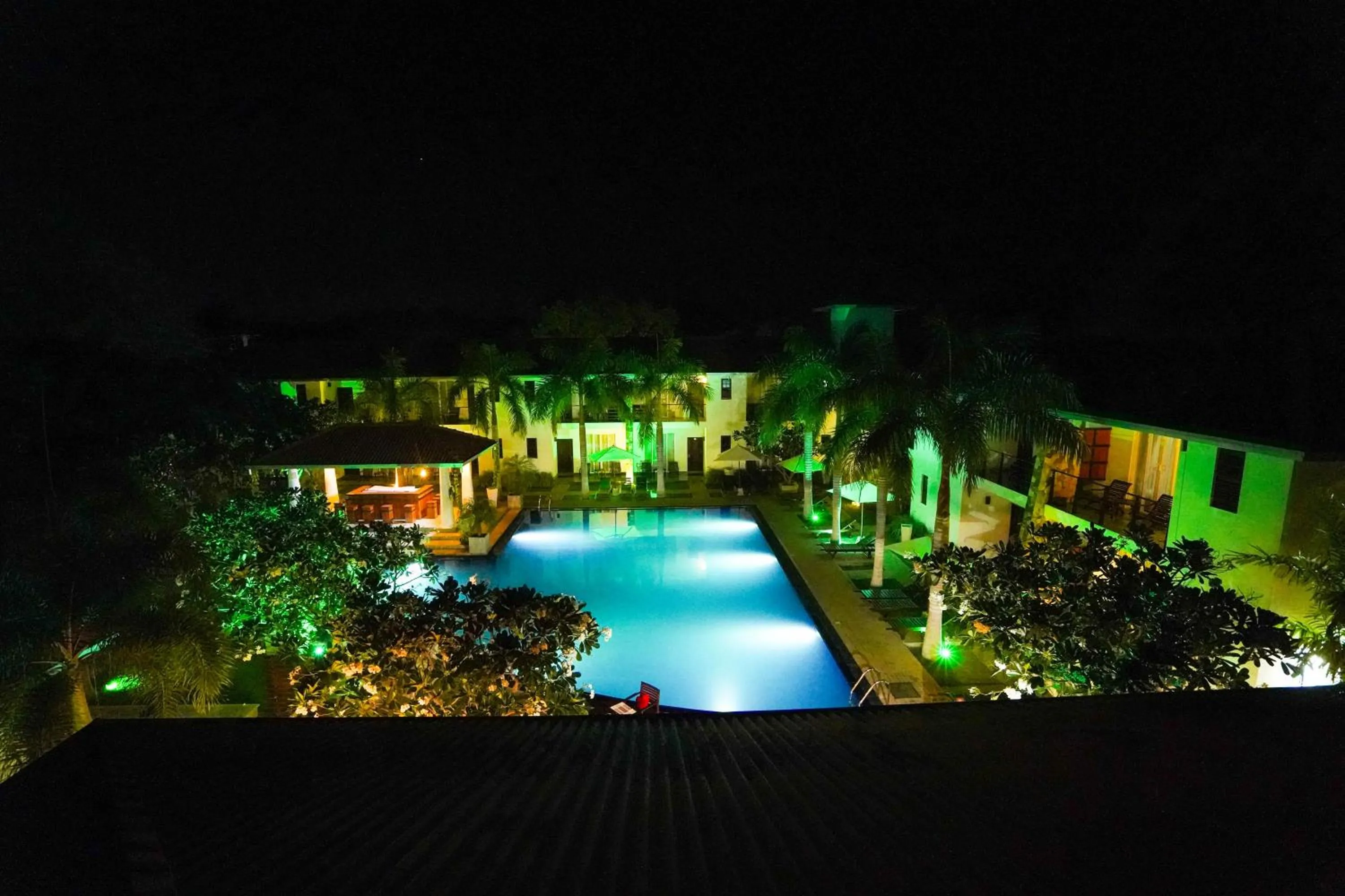 Pool view in Hotel Tamarind Tree