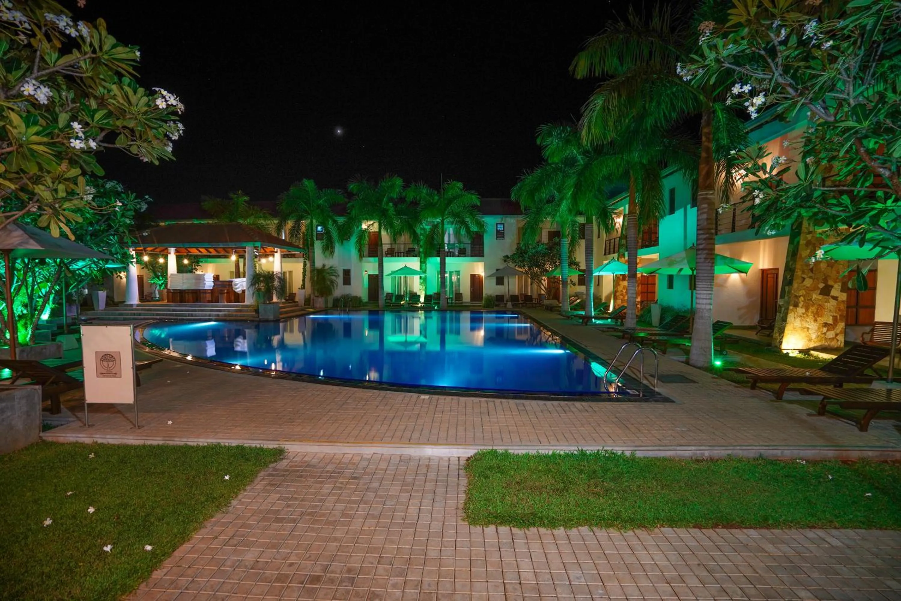 Pool view in Hotel Tamarind Tree