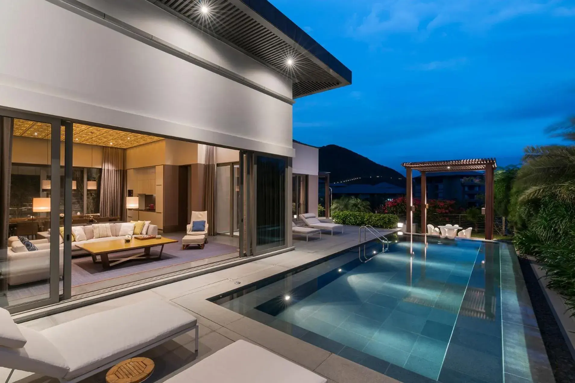 Swimming pool in Park Hyatt Sanya Sunny Bay Resort Swimming pool in Park Hyatt Sanya Sunny Bay Resort