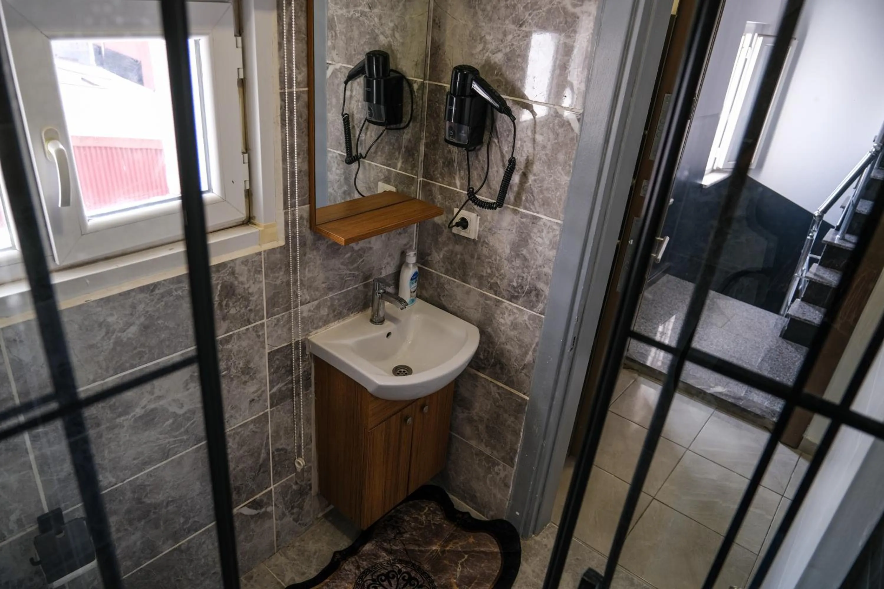 Shower in Taksim Neo Pera Suites