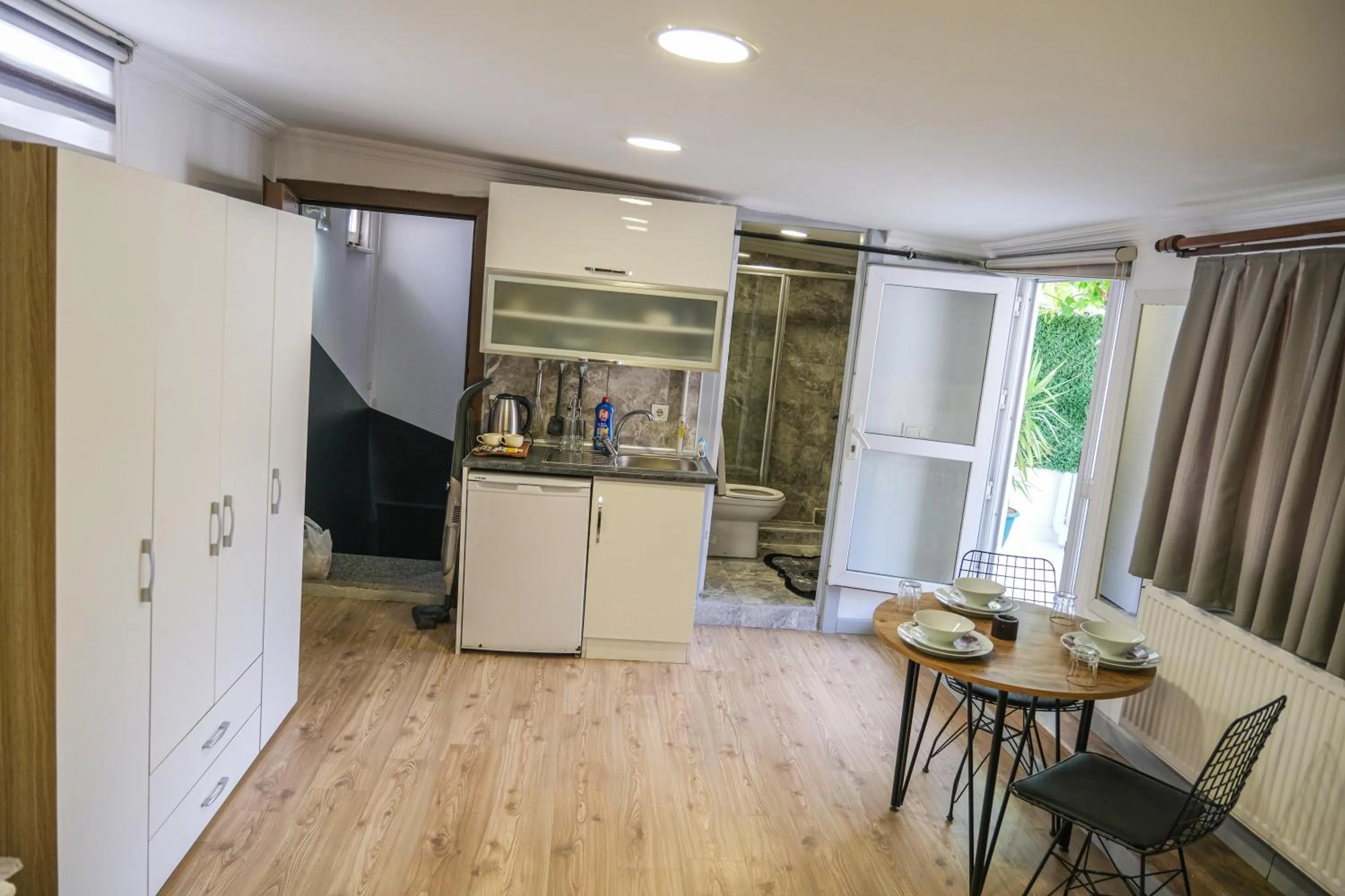 Kitchen or kitchenette in Taksim Neo Pera Suites