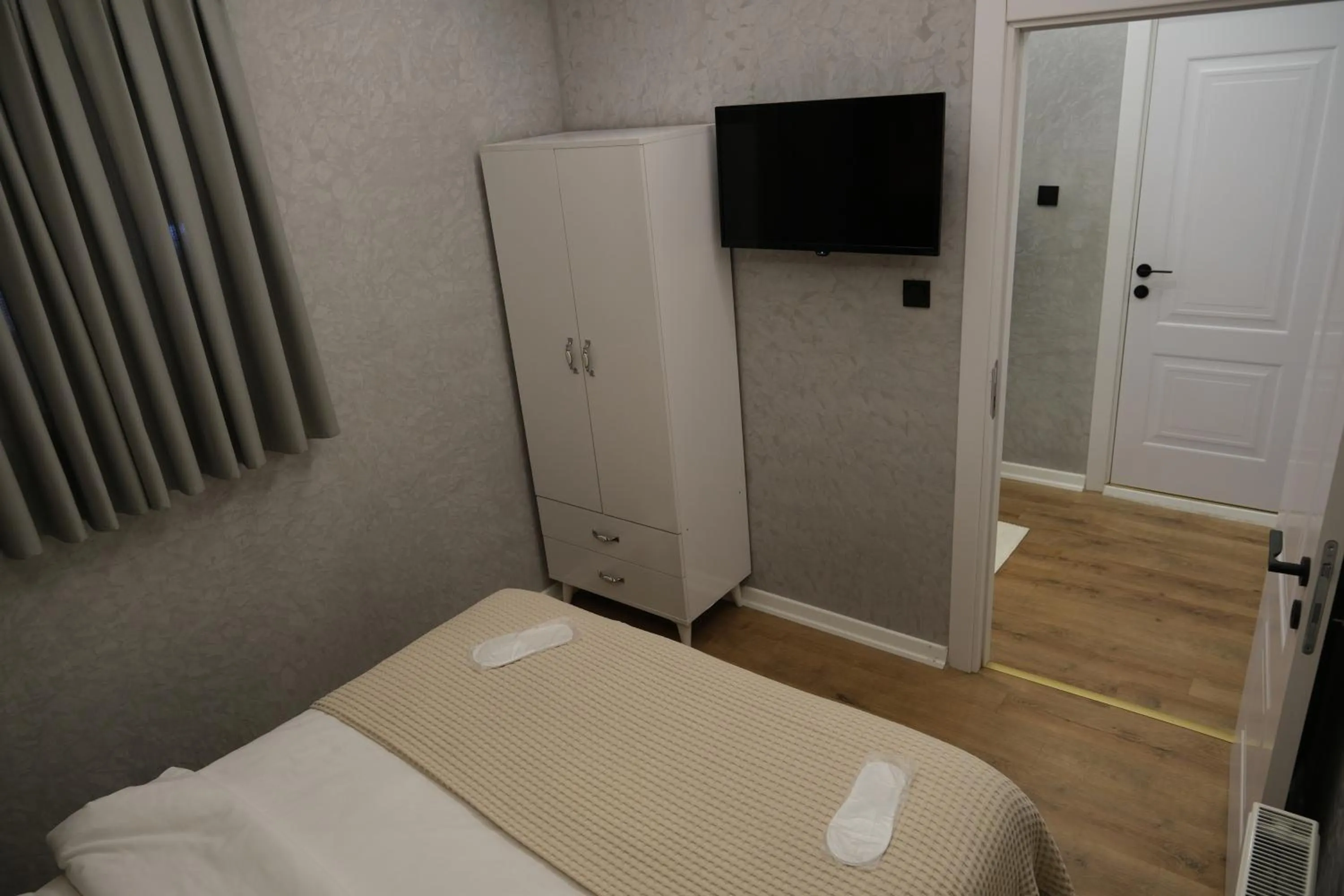 Bed in Taksim Neo Pera Suites