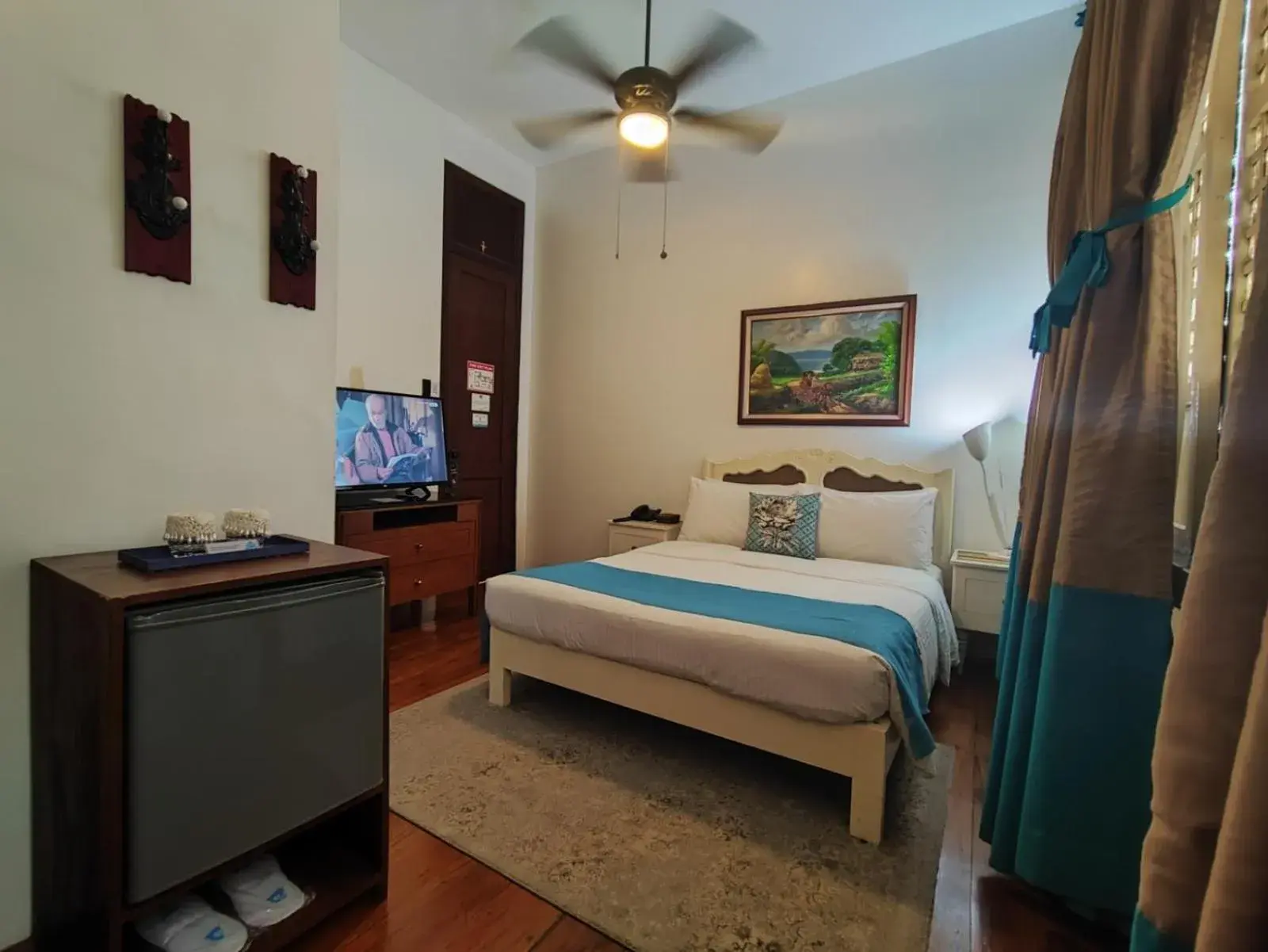 Bed in Paradores Del Castillo Bed in Paradores Del Castillo