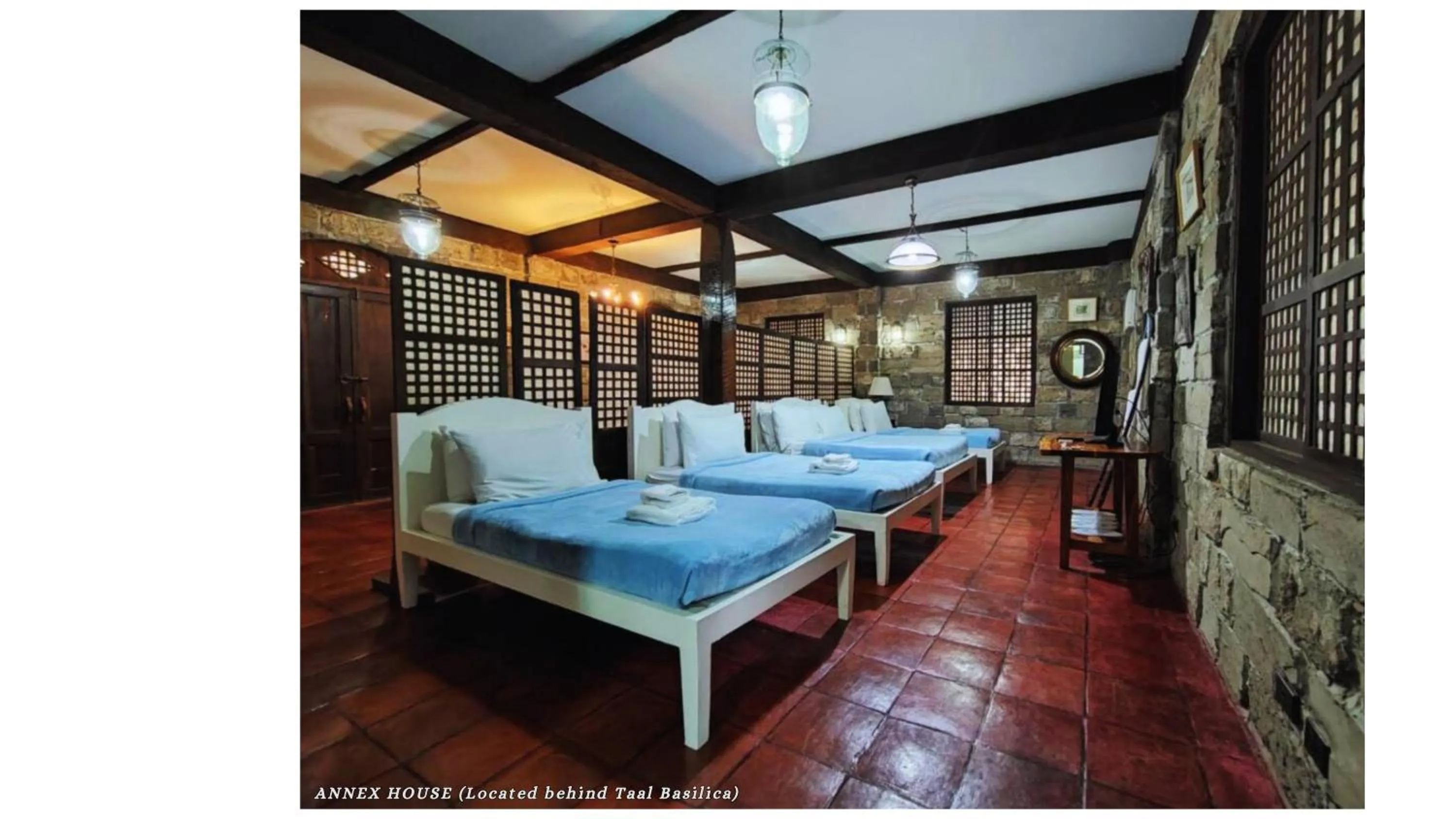 Paradores Del Castillo