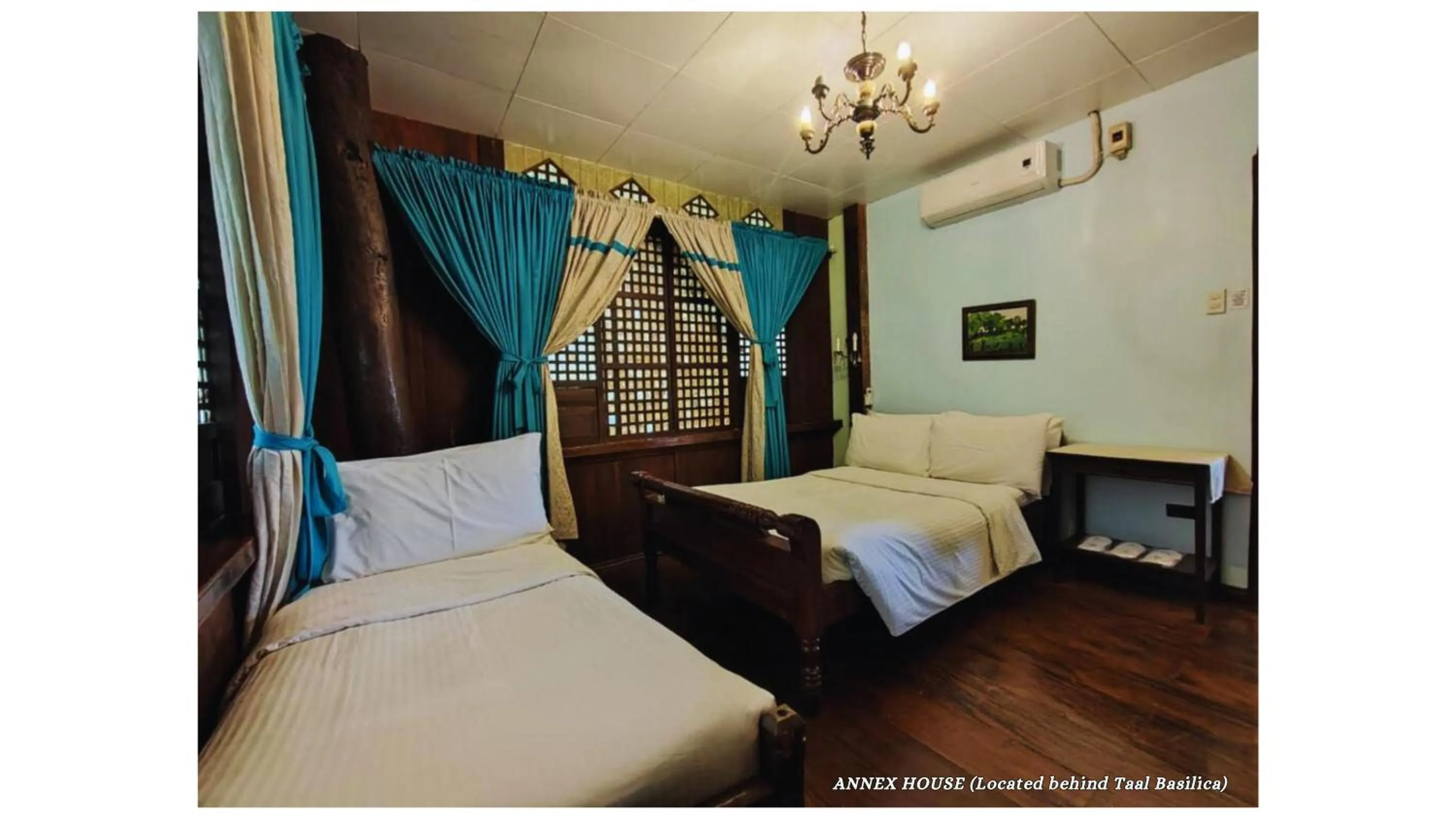 Bed in Paradores Del Castillo