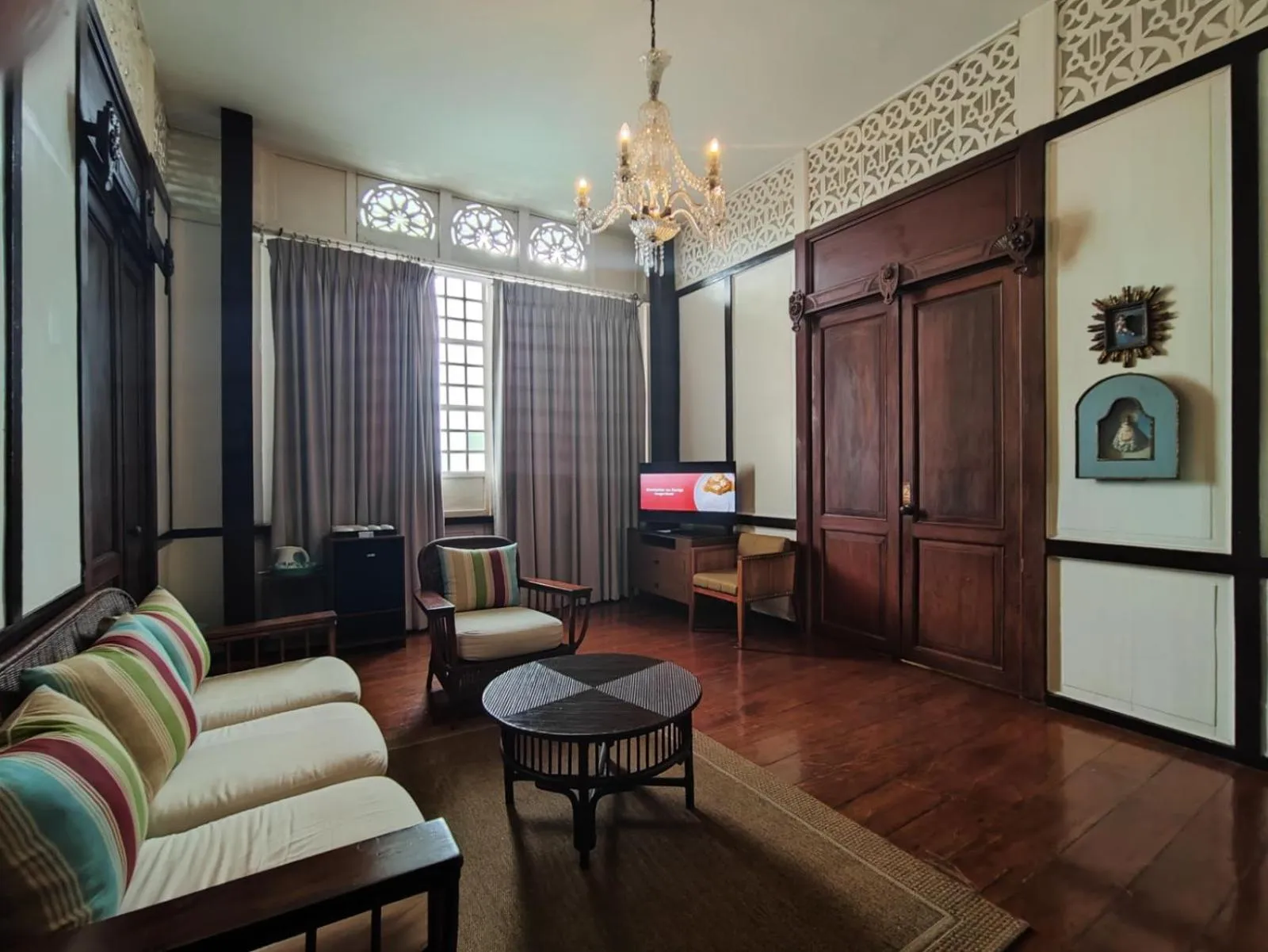 Paradores Del Castillo