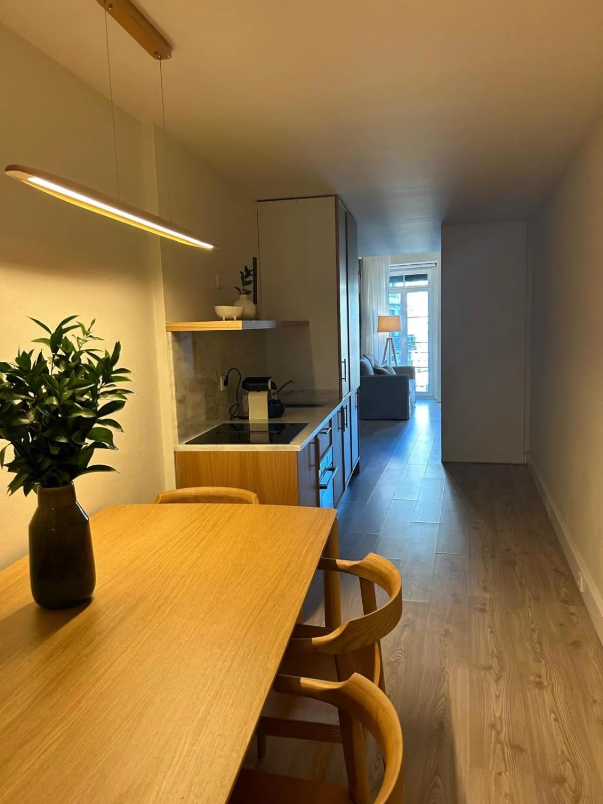 Dining area in Largo São Domingos by Innapartments