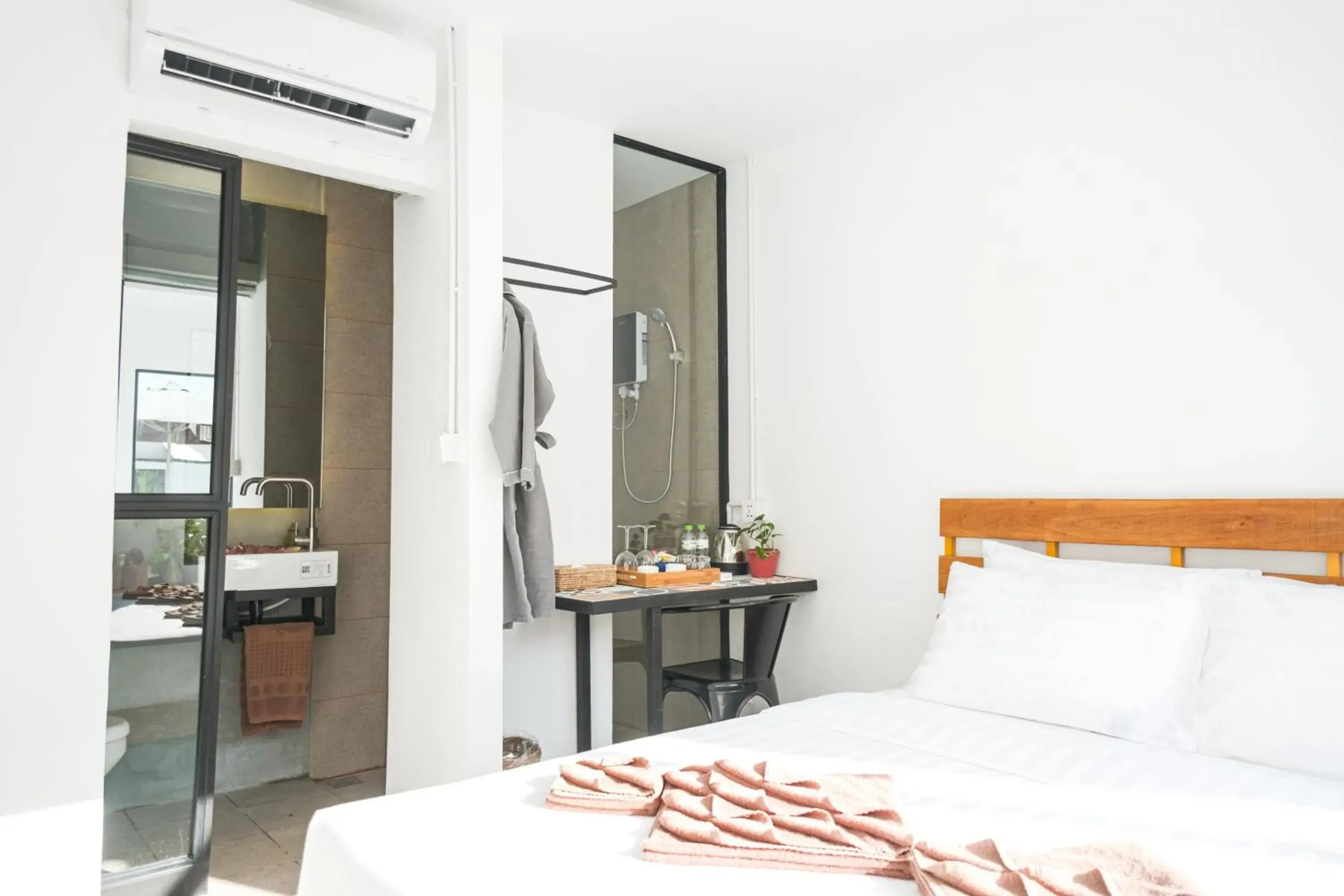 Superior Double Room with Pool View in veHaa BOUTIQUE HOTEL Superior Double Room with Pool View in veHaa BOUTIQUE HOTEL