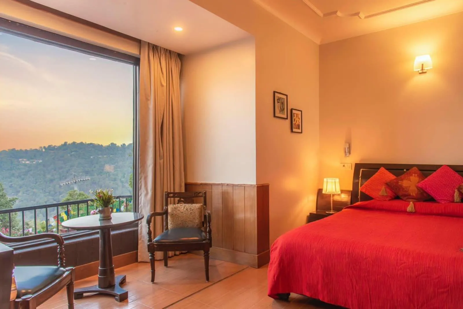 Bed in The Horizon Villa Dharamshala