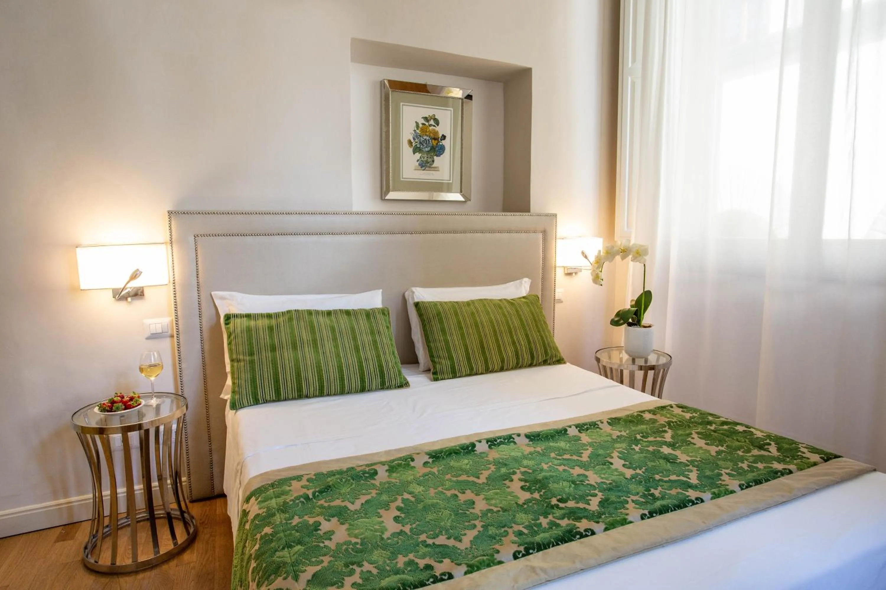 Bed in Boutique Hotel del Corso