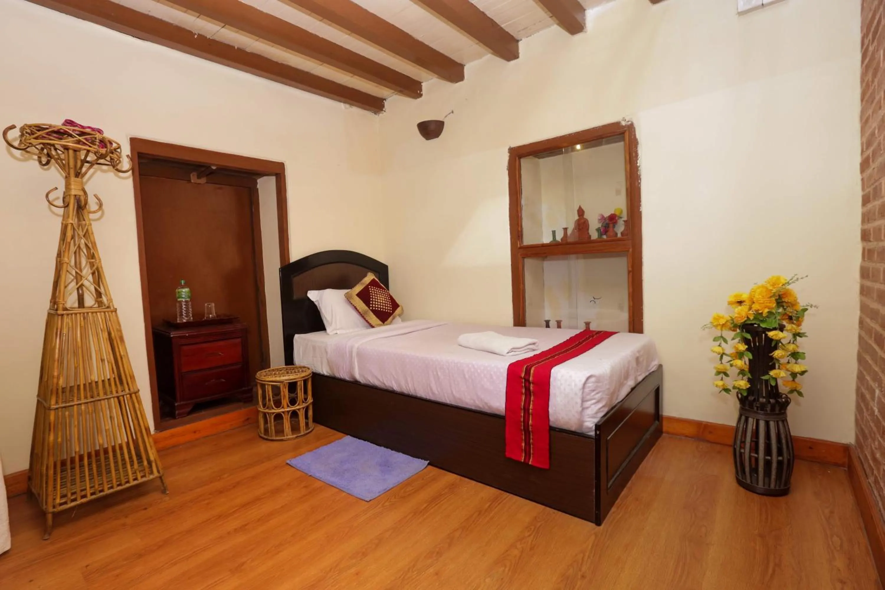 Photo of the whole room, Bed in Tulaja Boutique Hotel