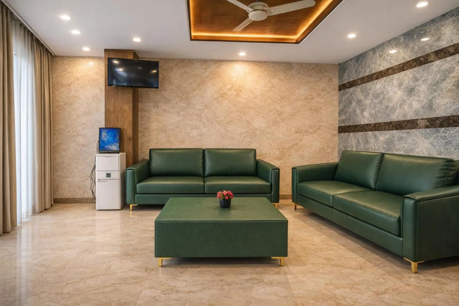 Hotel Chalet, Madiwala