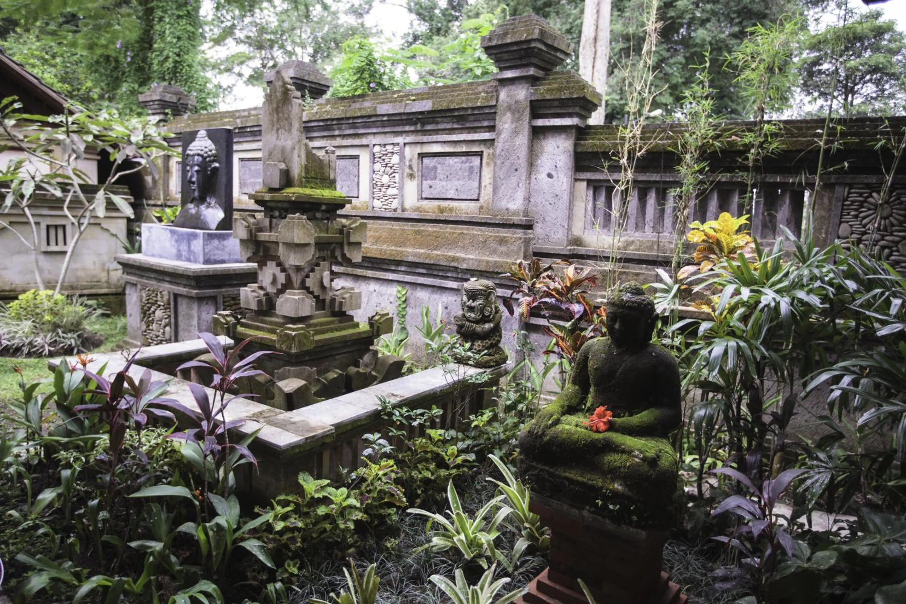 Garden in Murni's Houses & Spa