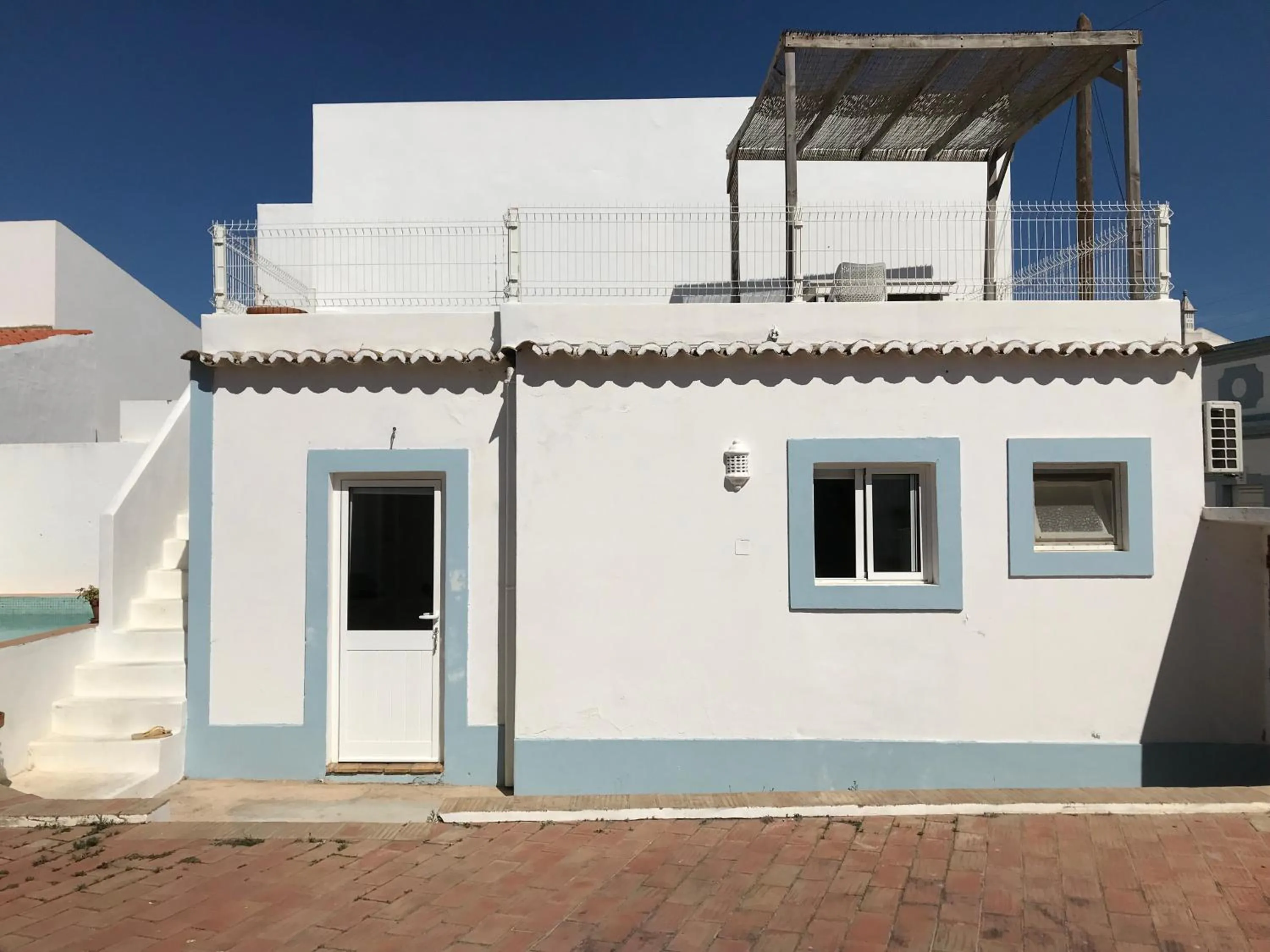 Property building in Casa Largo do Poço Guesthouse