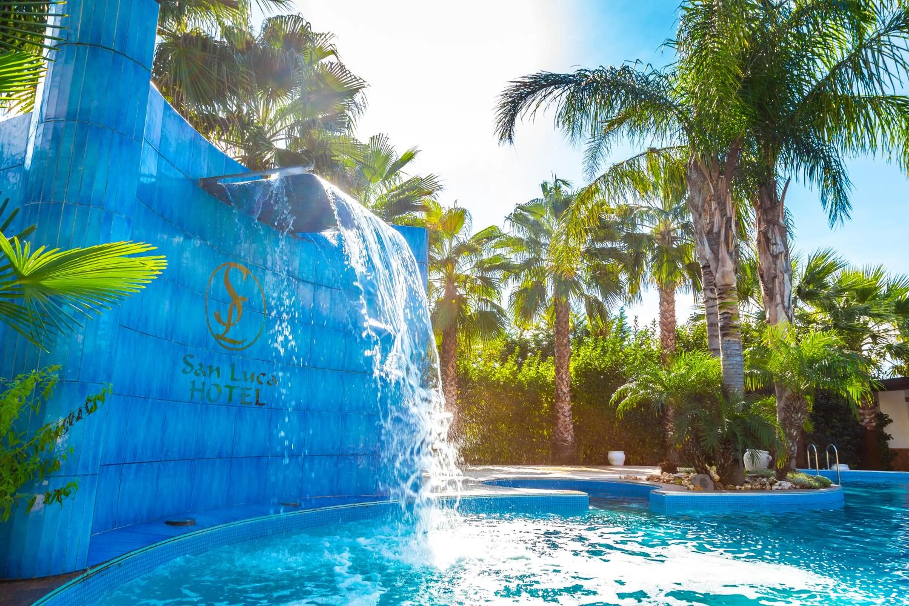 Property building in Hotel San Luca