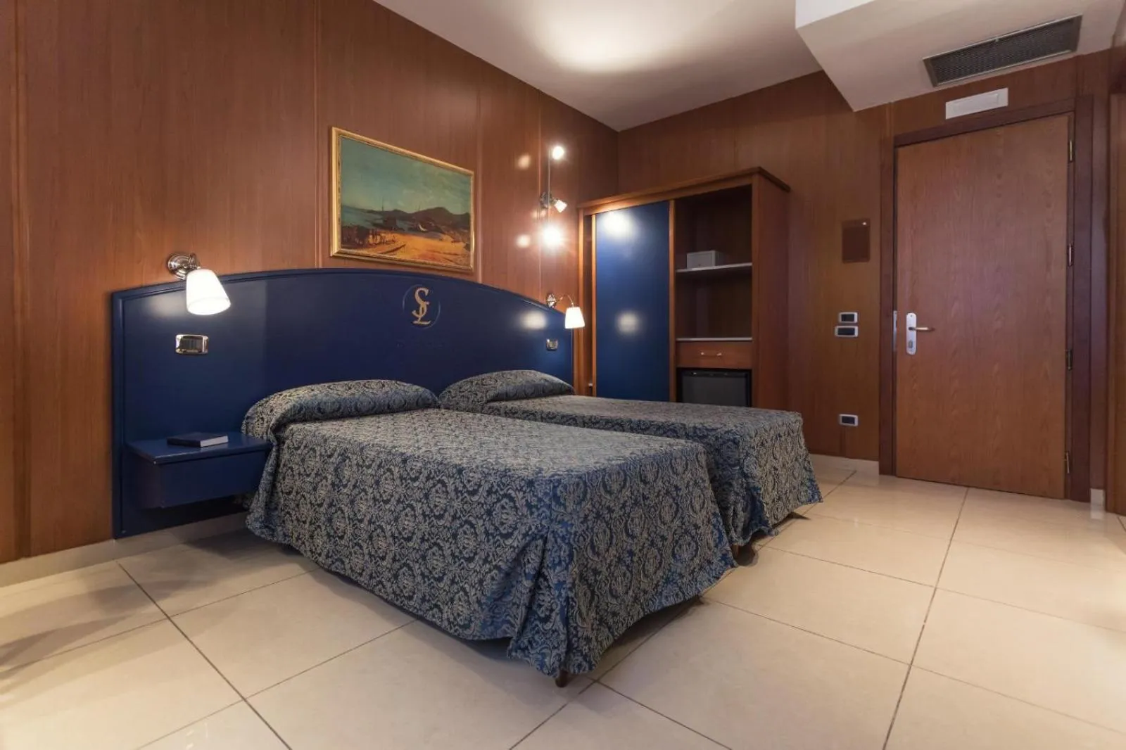 Bedroom, Bed in Hotel San Luca