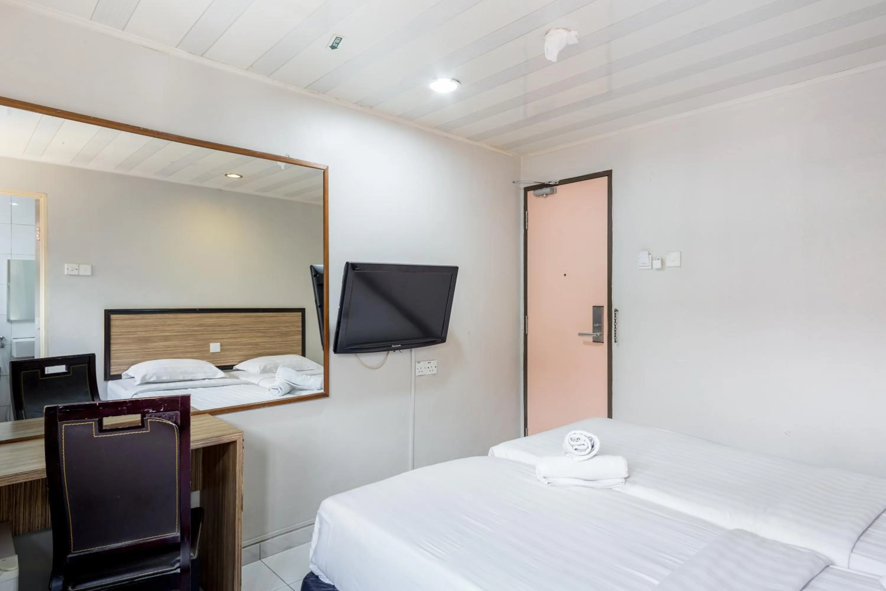 Bed in Subang Park Hotel