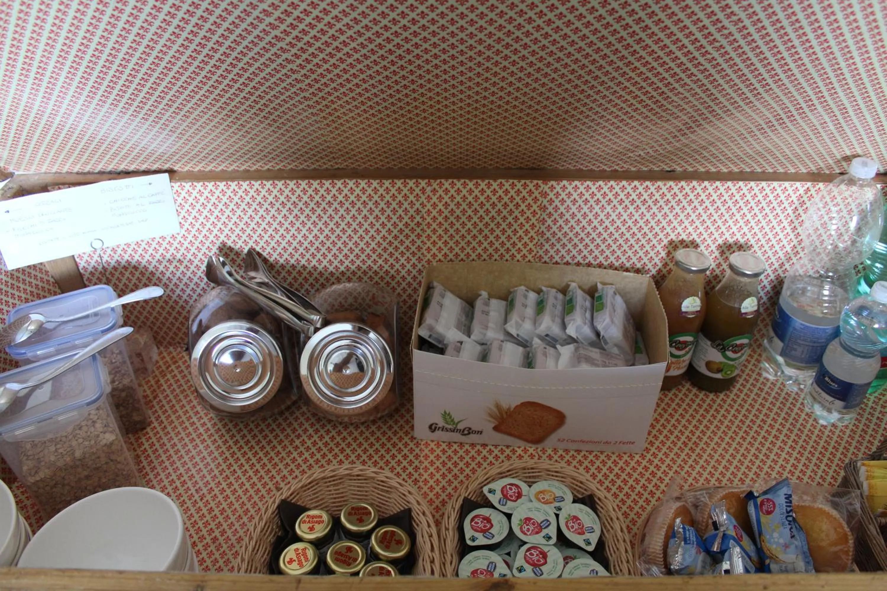 Buffet breakfast in Alle Terme B&B