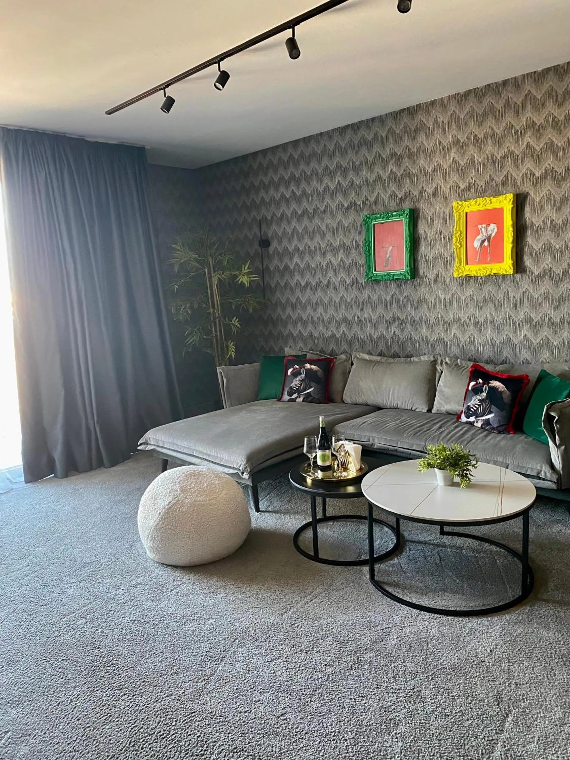 Deluxe Apartment in Capital City Center Apart Residence