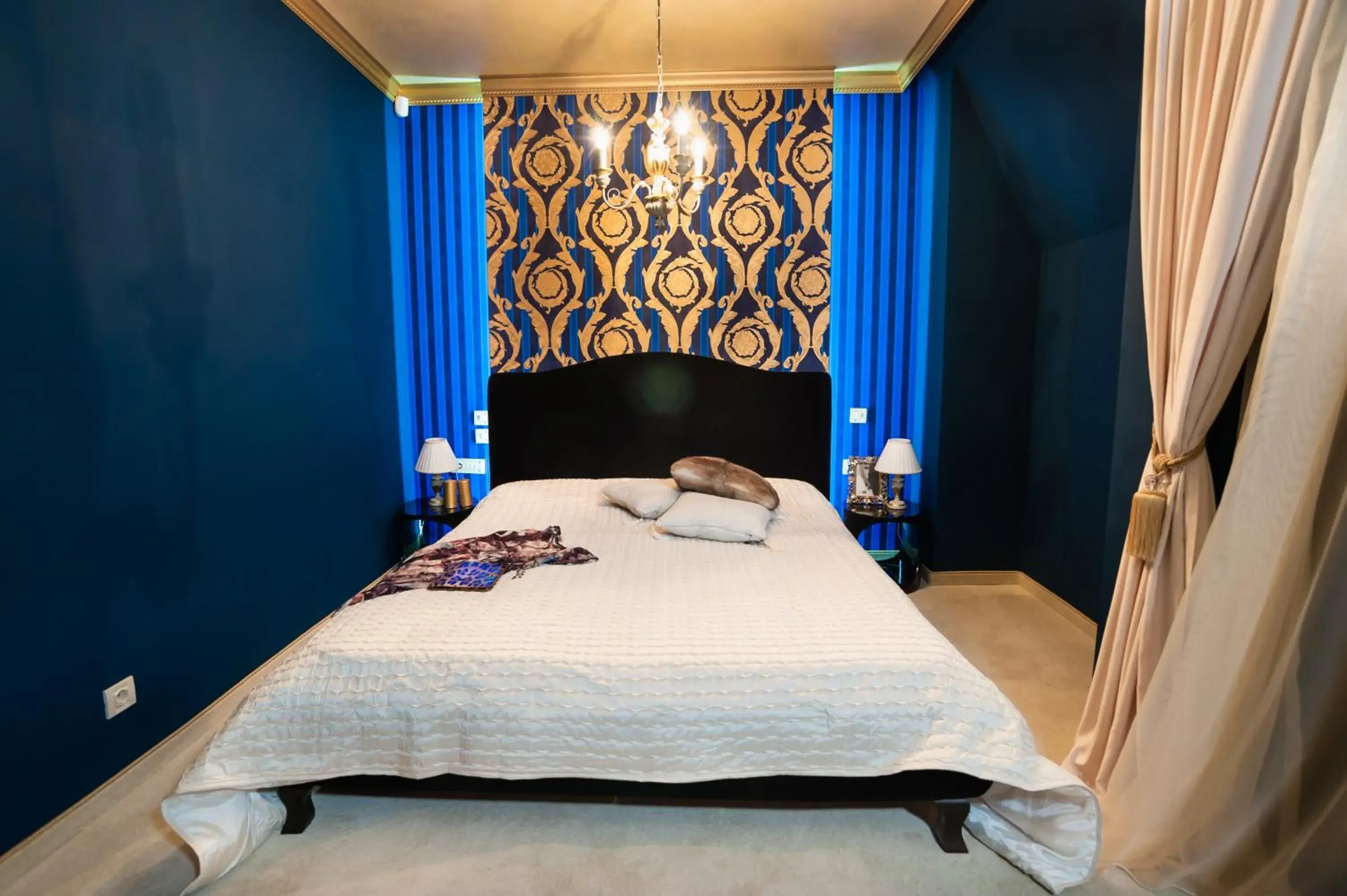 Deluxe Maisonette in Capital City Center Apart Residence Deluxe Maisonette in Capital City Center Apart Residence