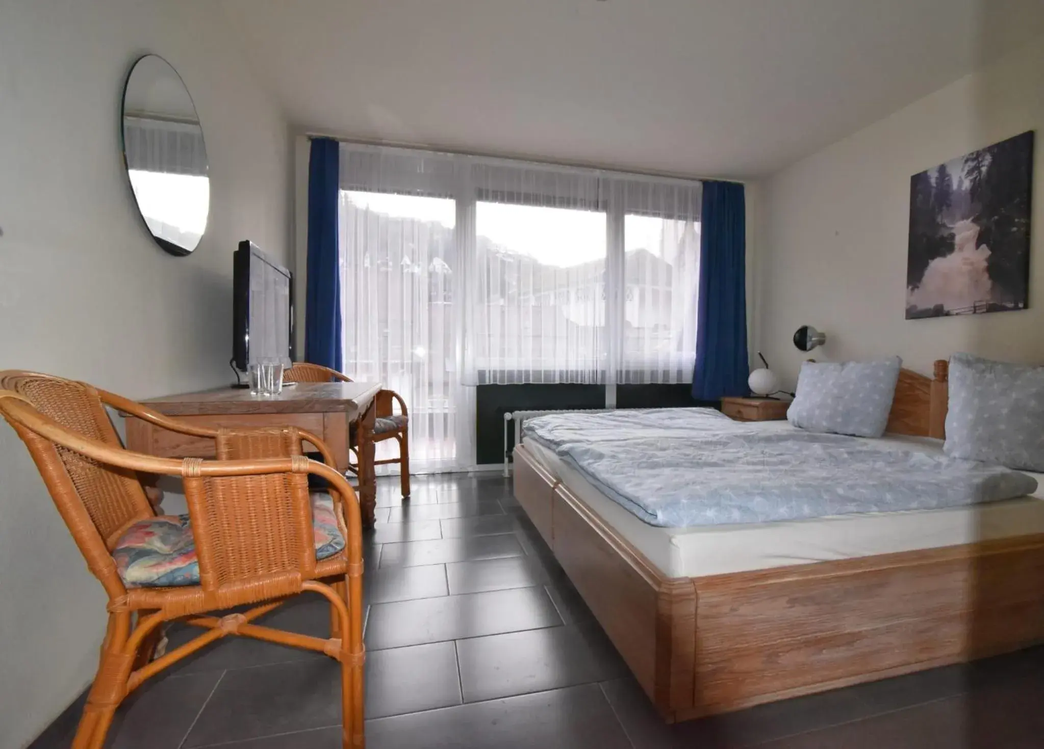 Double Room with Private Bathroom - single occupancy in Hotel Central Garni Double Room with Private Bathroom - single occupancy in Hotel Central Garni