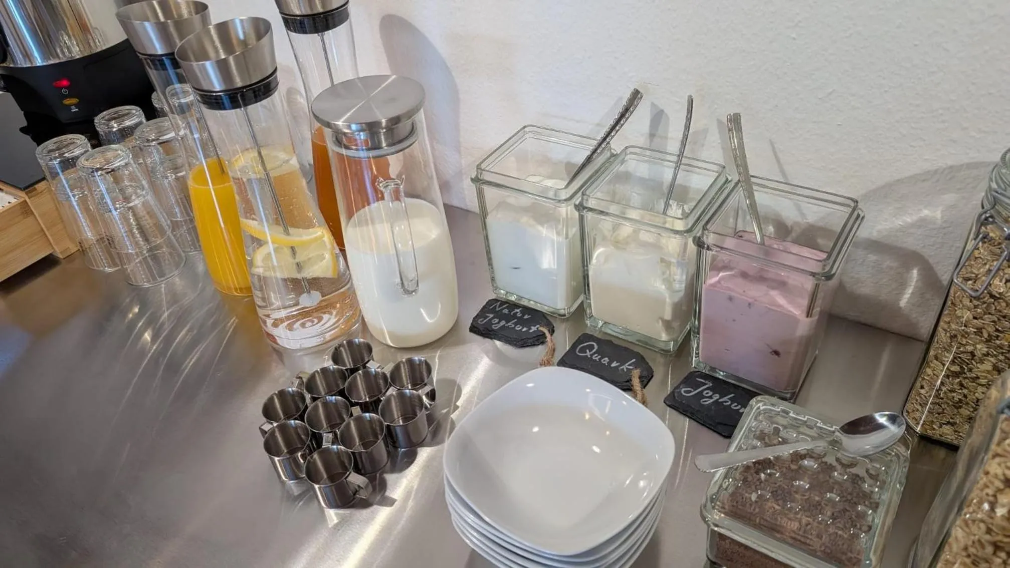 Breakfast in Hotel Central Garni