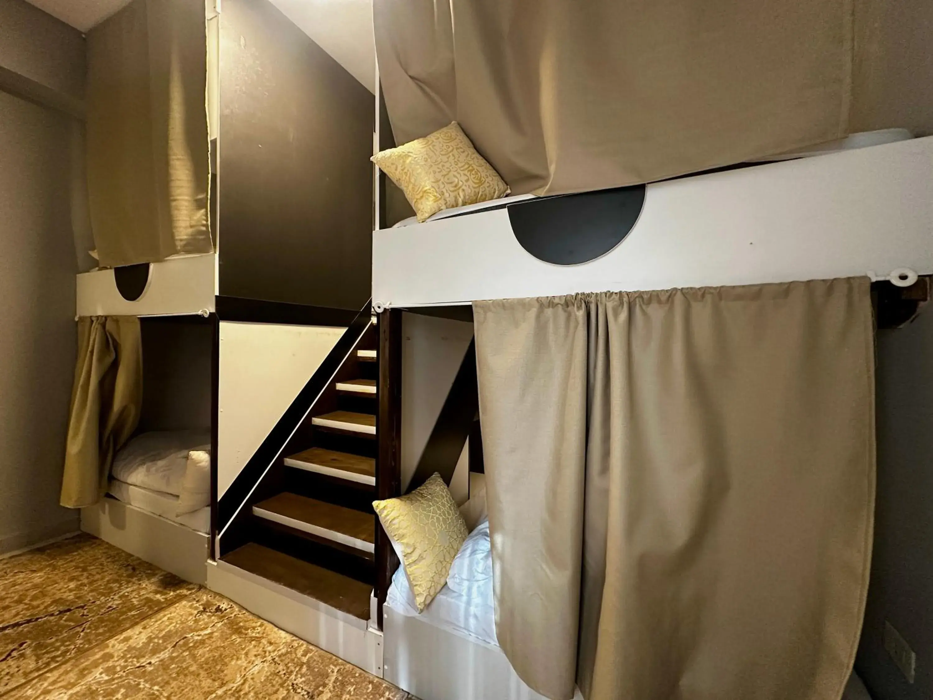 4-Bed Female Dormitory Room - single occupancy in Beit Ahlan 4-Bed Female Dormitory Room - single occupancy in Beit Ahlan