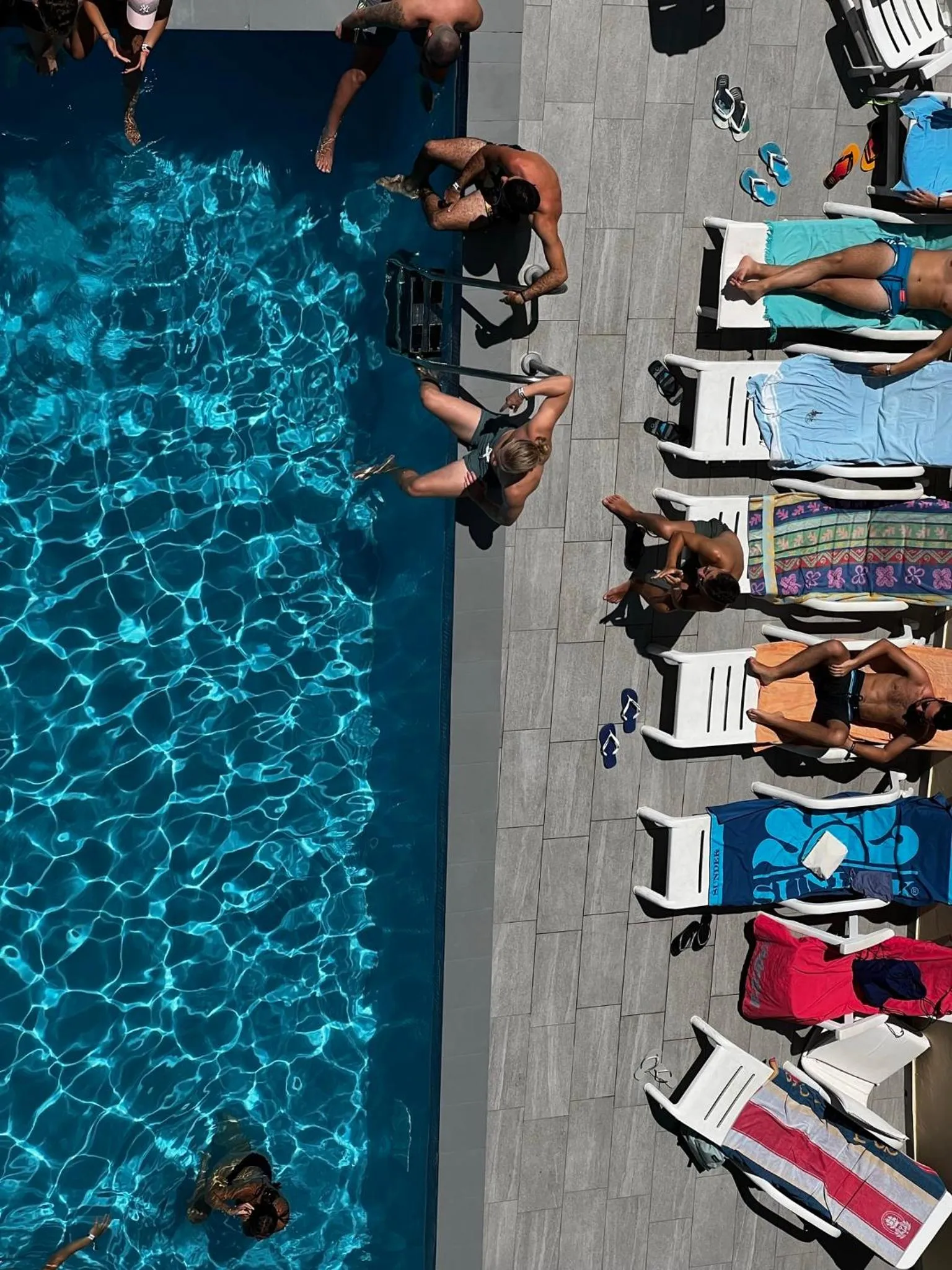 Swimming pool in Hotel Ardea