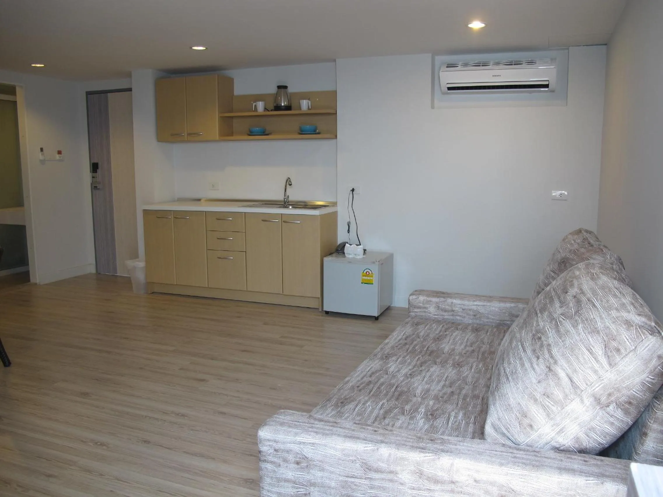 Seating area in Nantra Pattaya Baan Ampoe Beach