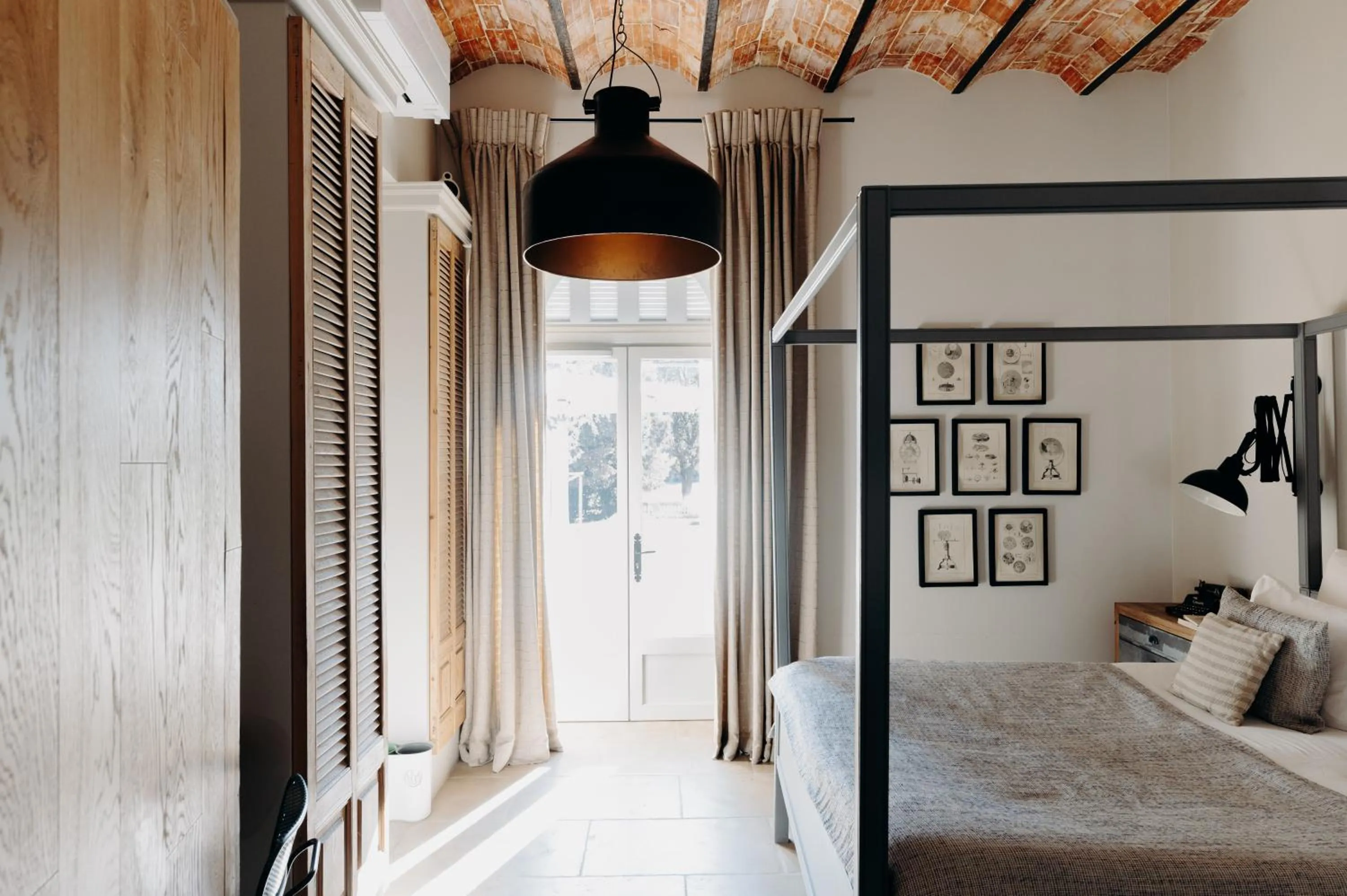 Photo of the whole room, Bed in Hôtel Domaine de Biar