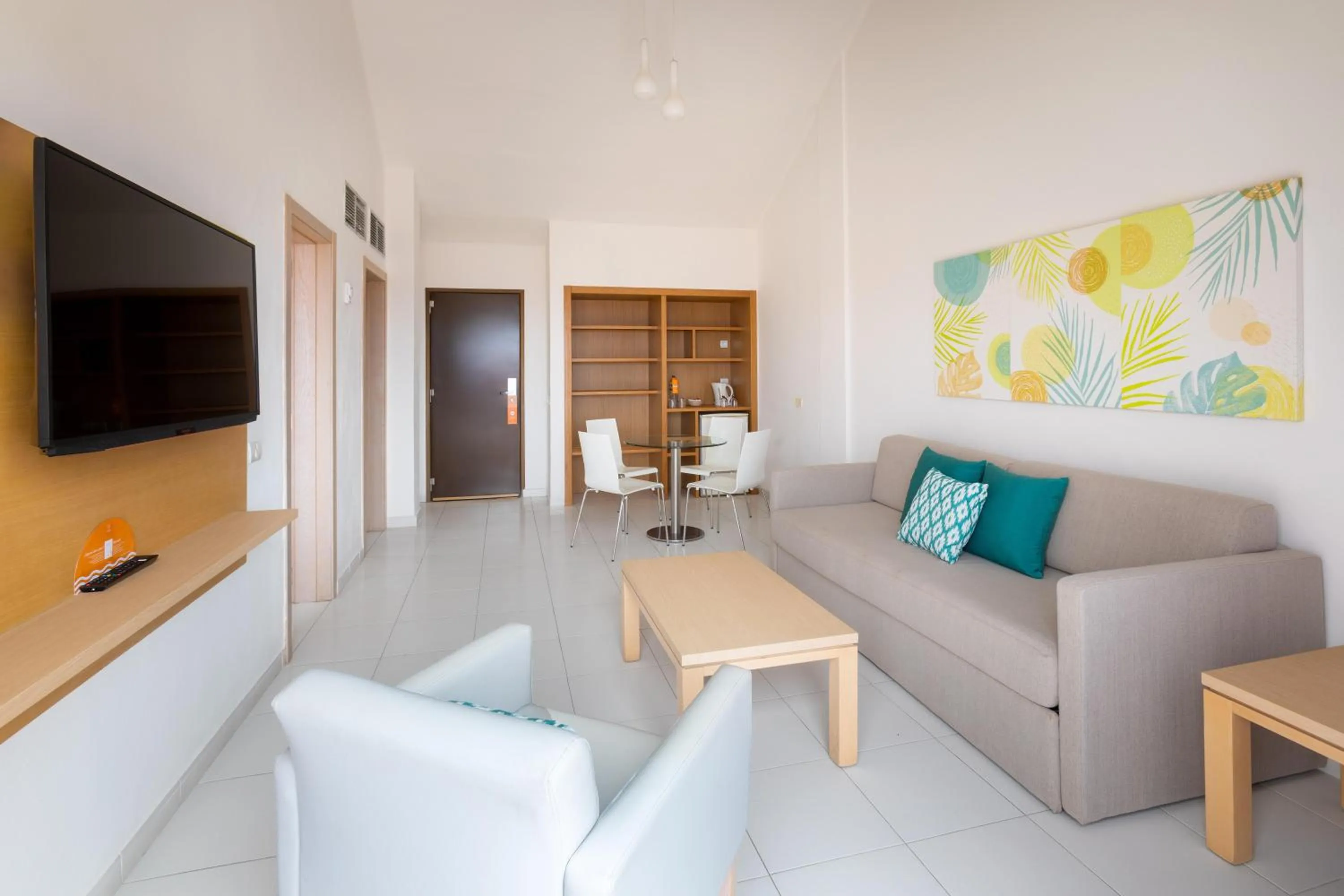 Photo of the whole room in Tagoro Family & Fun Costa Adeje