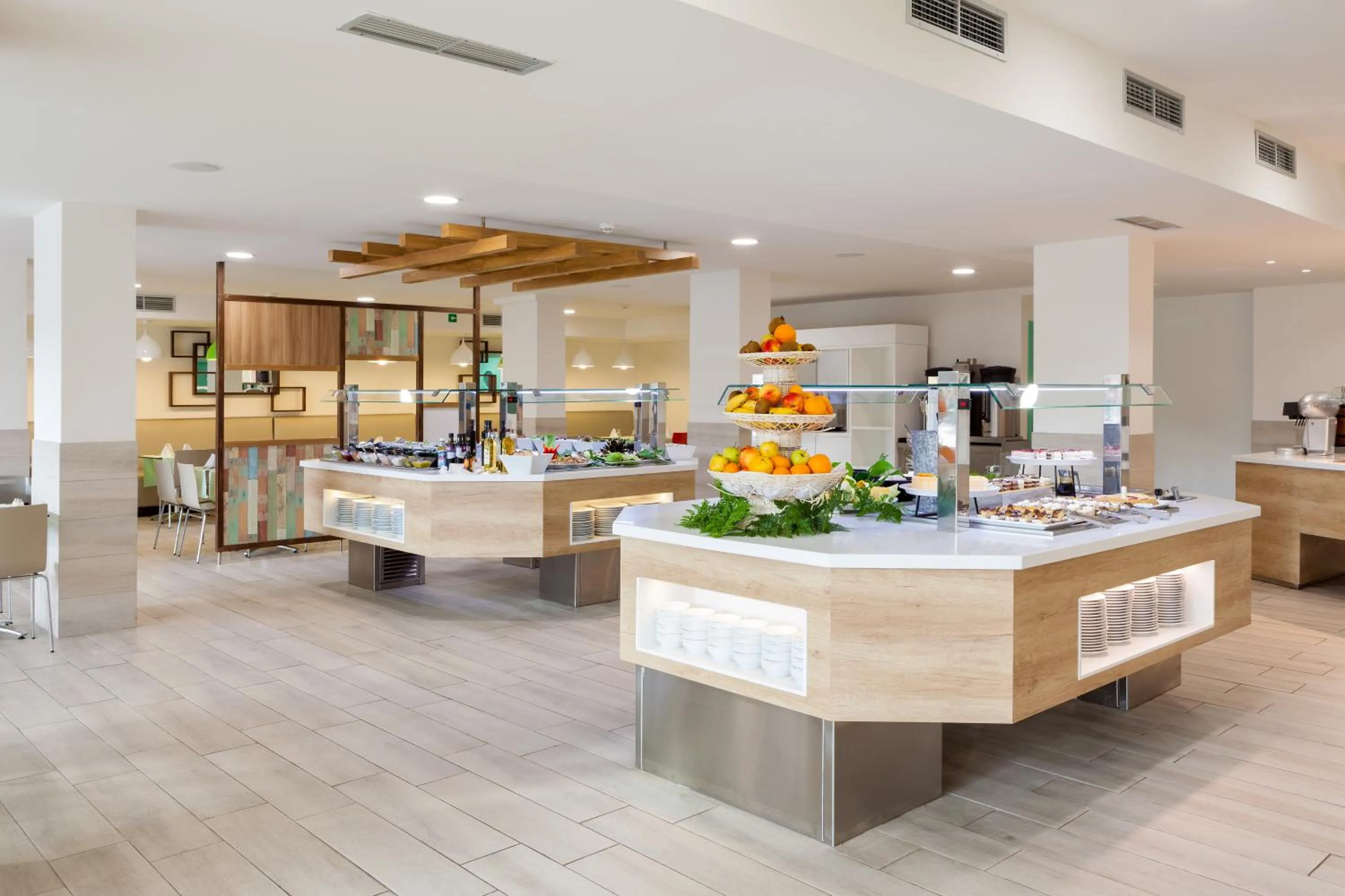 Restaurant/places to eat in Tagoro Family & Fun Costa Adeje