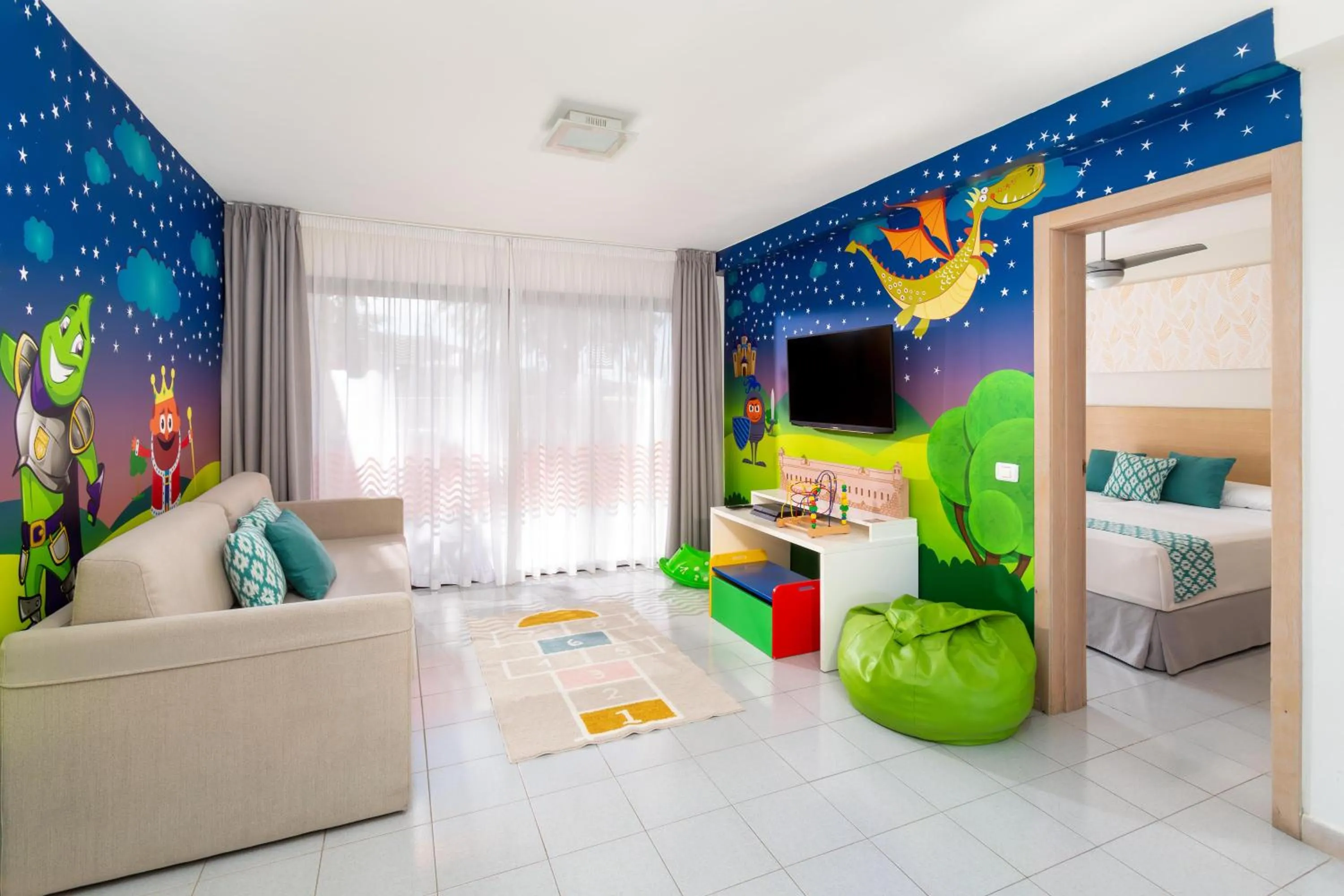Photo of the whole room, Bed in Tagoro Family & Fun Costa Adeje