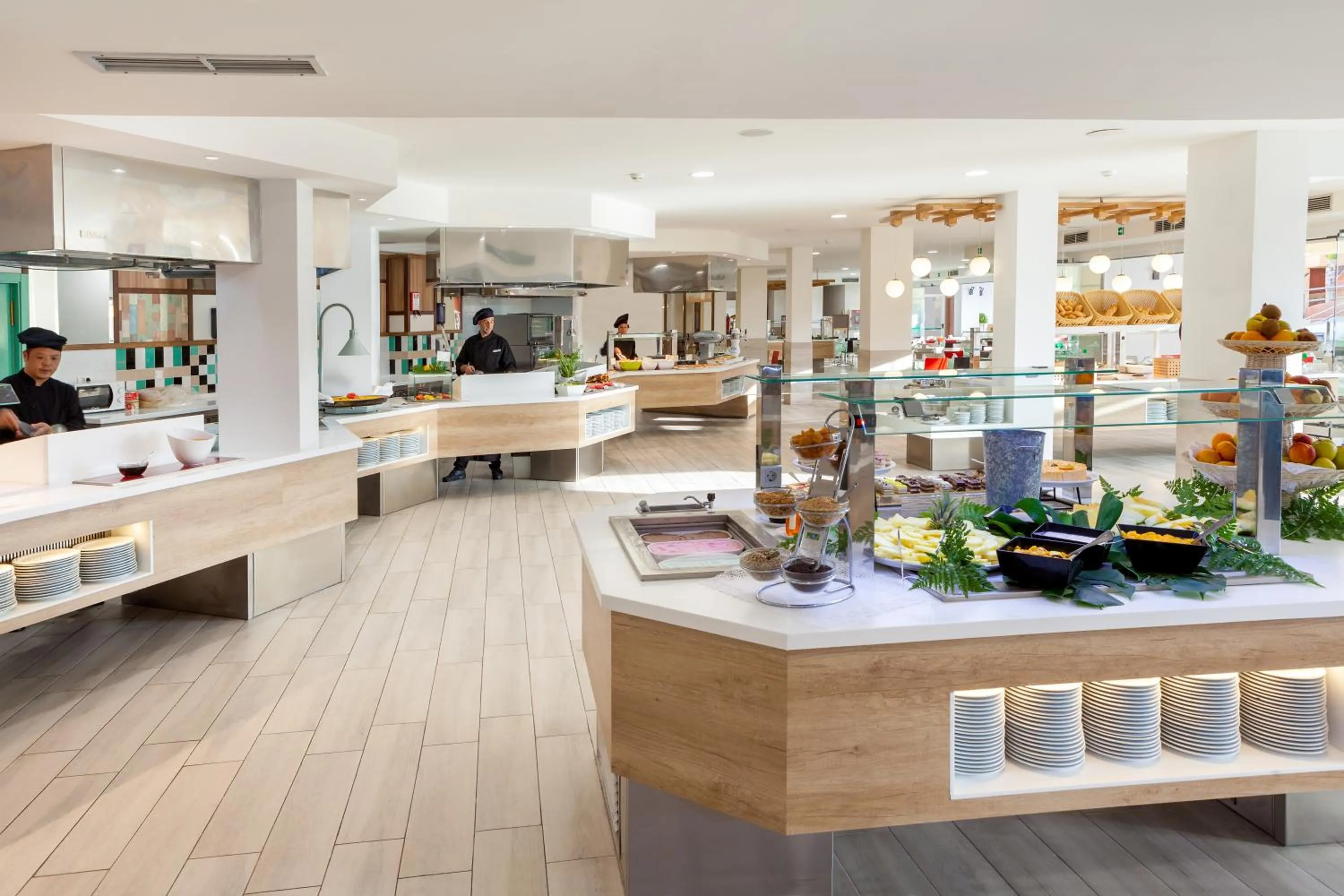 Restaurant/places to eat in Tagoro Family & Fun Costa Adeje