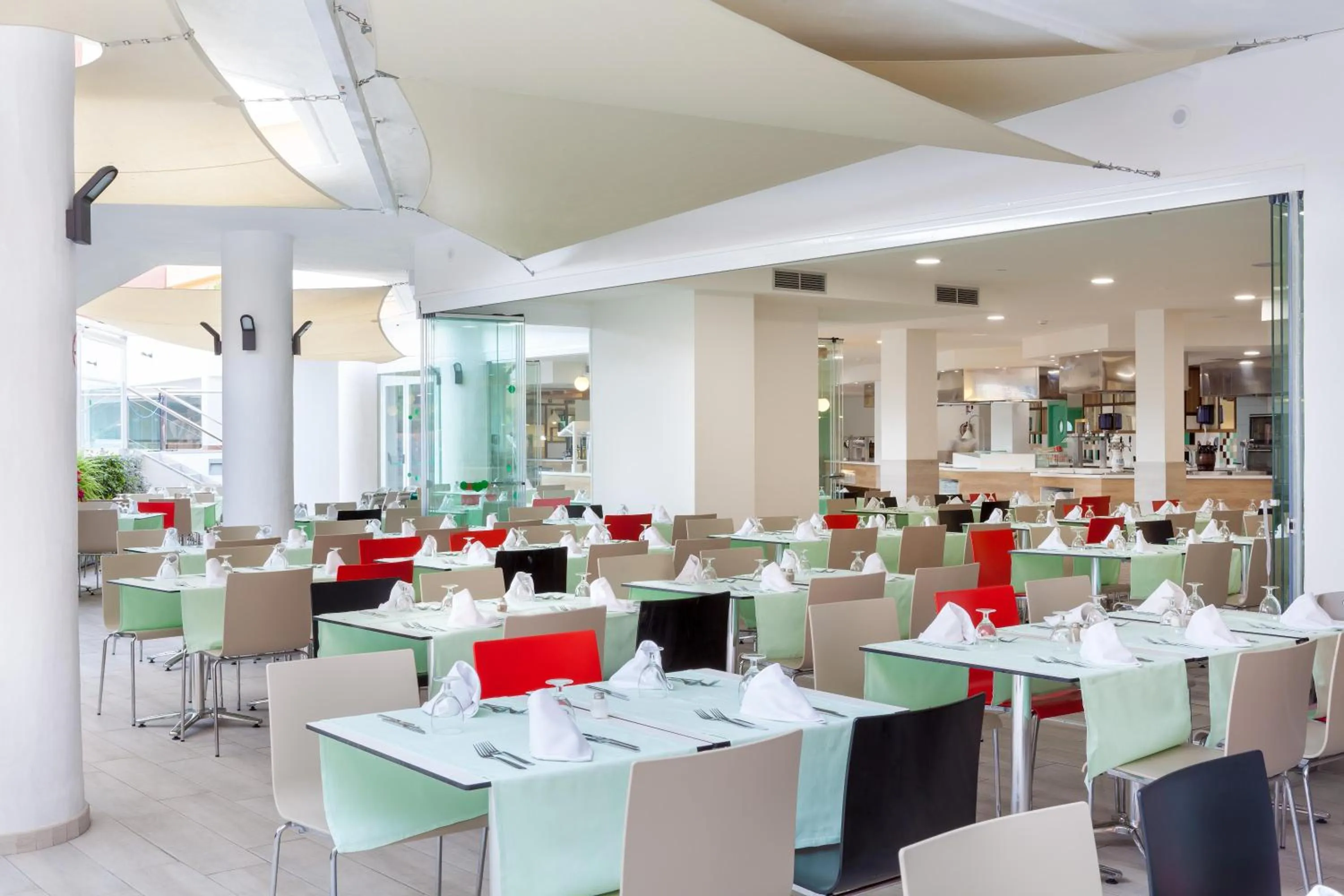 Restaurant/places to eat in Tagoro Family & Fun Costa Adeje